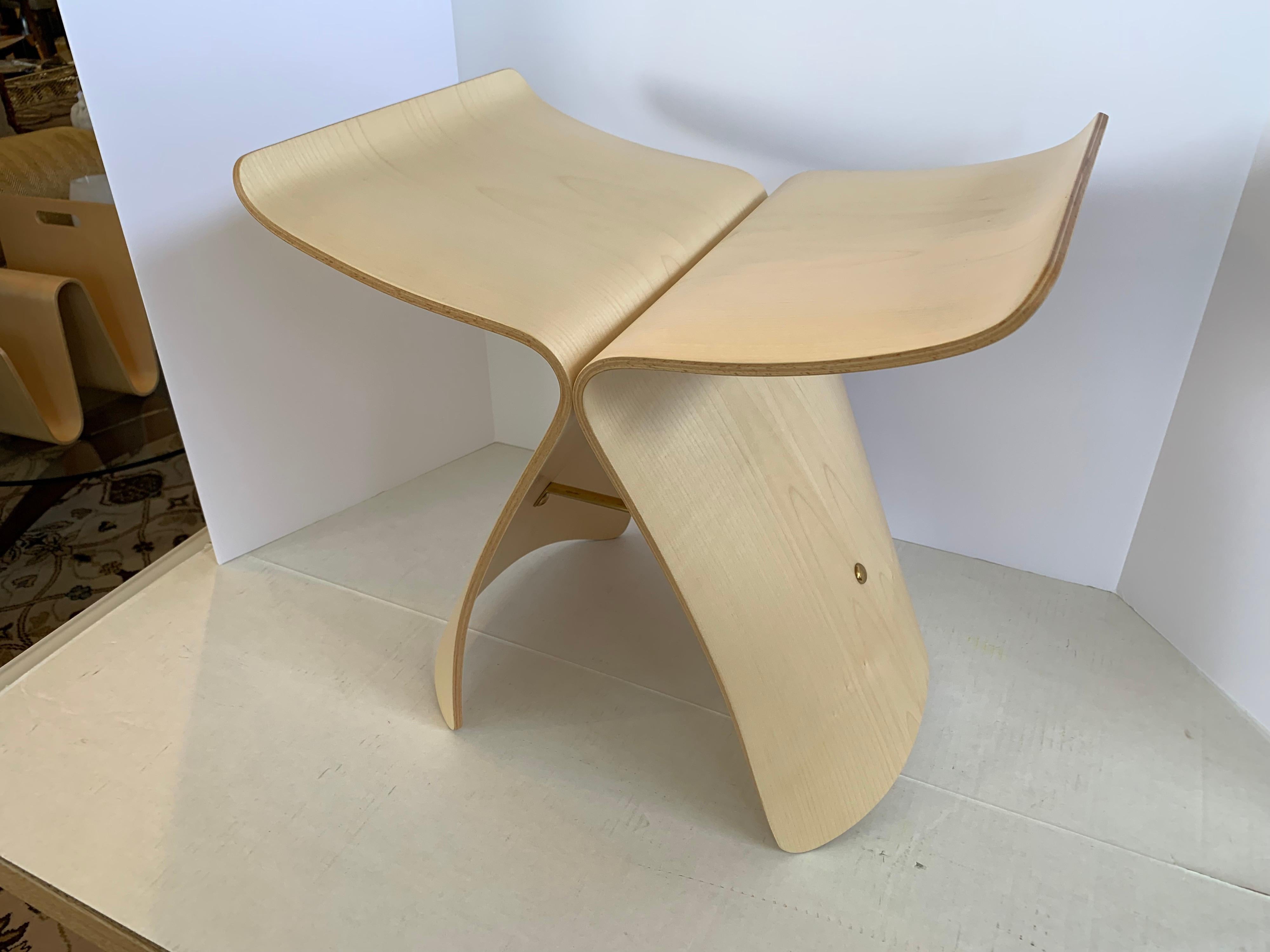 Vitra Signed Butterfly Stool in Maple Plywood and Brass by Sori Yanagi 4