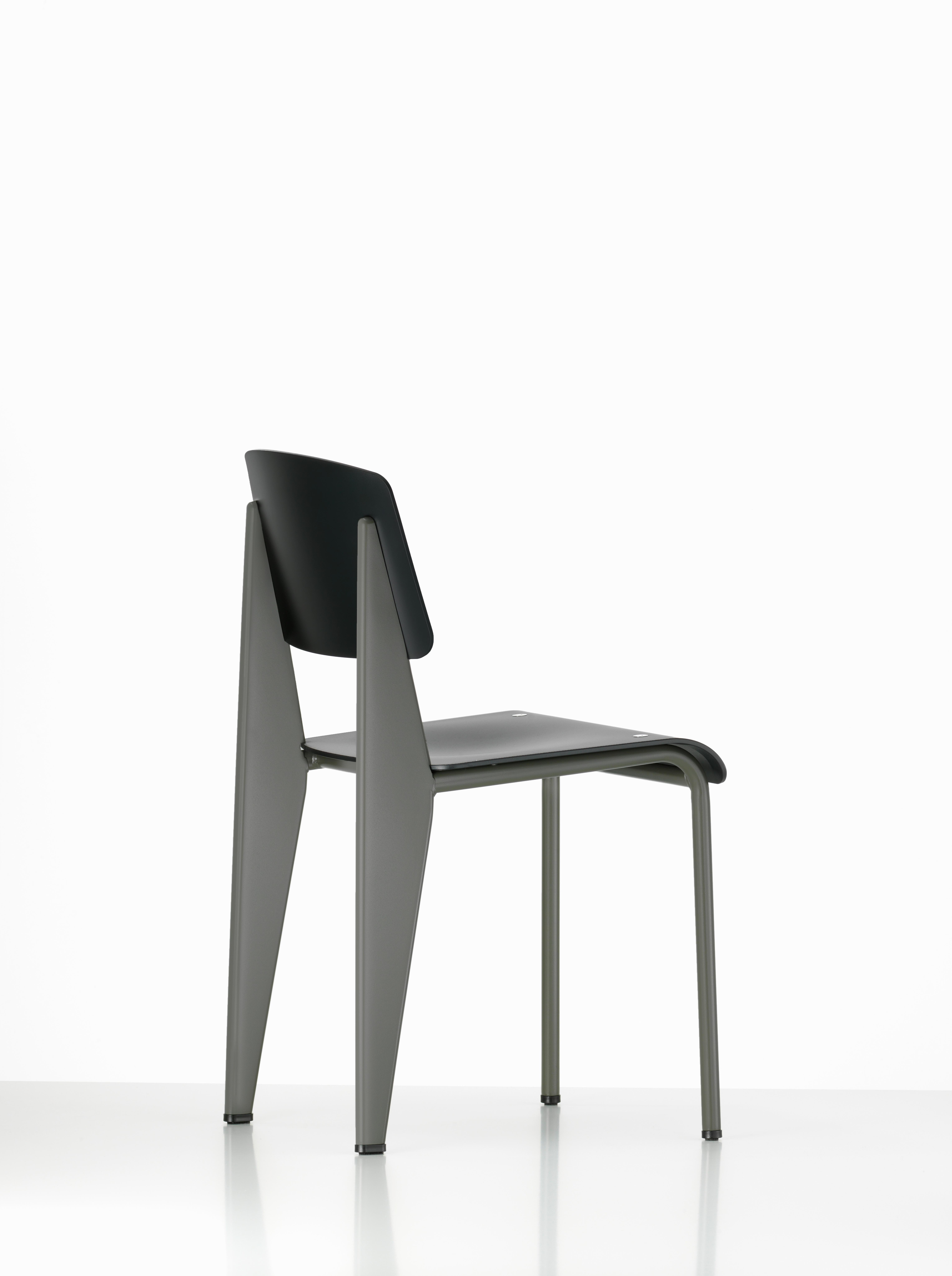 These items are currently only available in the United States.

Made of high quality plastic, the seat shell and backrest of the Standard SP (Siège en Plastique) chair by Jean Prouvé are available in a range of contemporary colors. This gives the