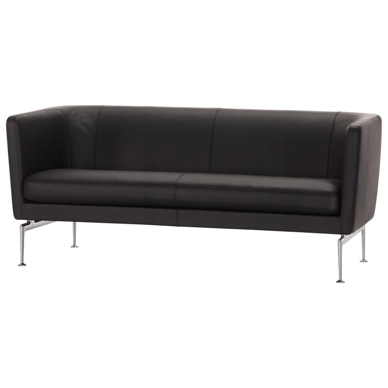 Vitra Suita Club Sofa In Nero Leather By Antonio Citterio Vitra Suita Club Sofa In Nero Leather By Antonio Citterio