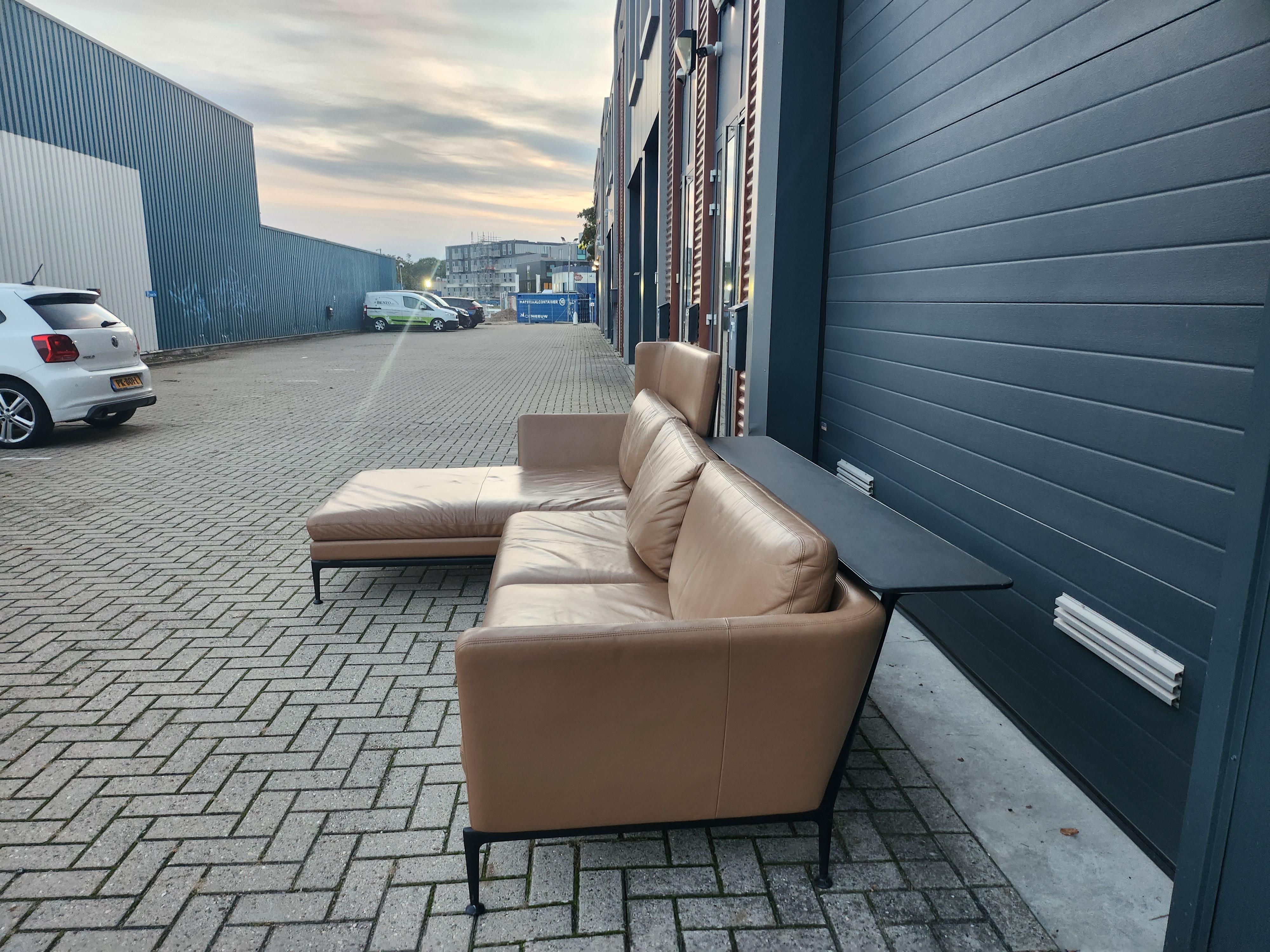 Contemporary Vitra - Suita Sofa by Antonio Citterio - Camel Premium F Leather