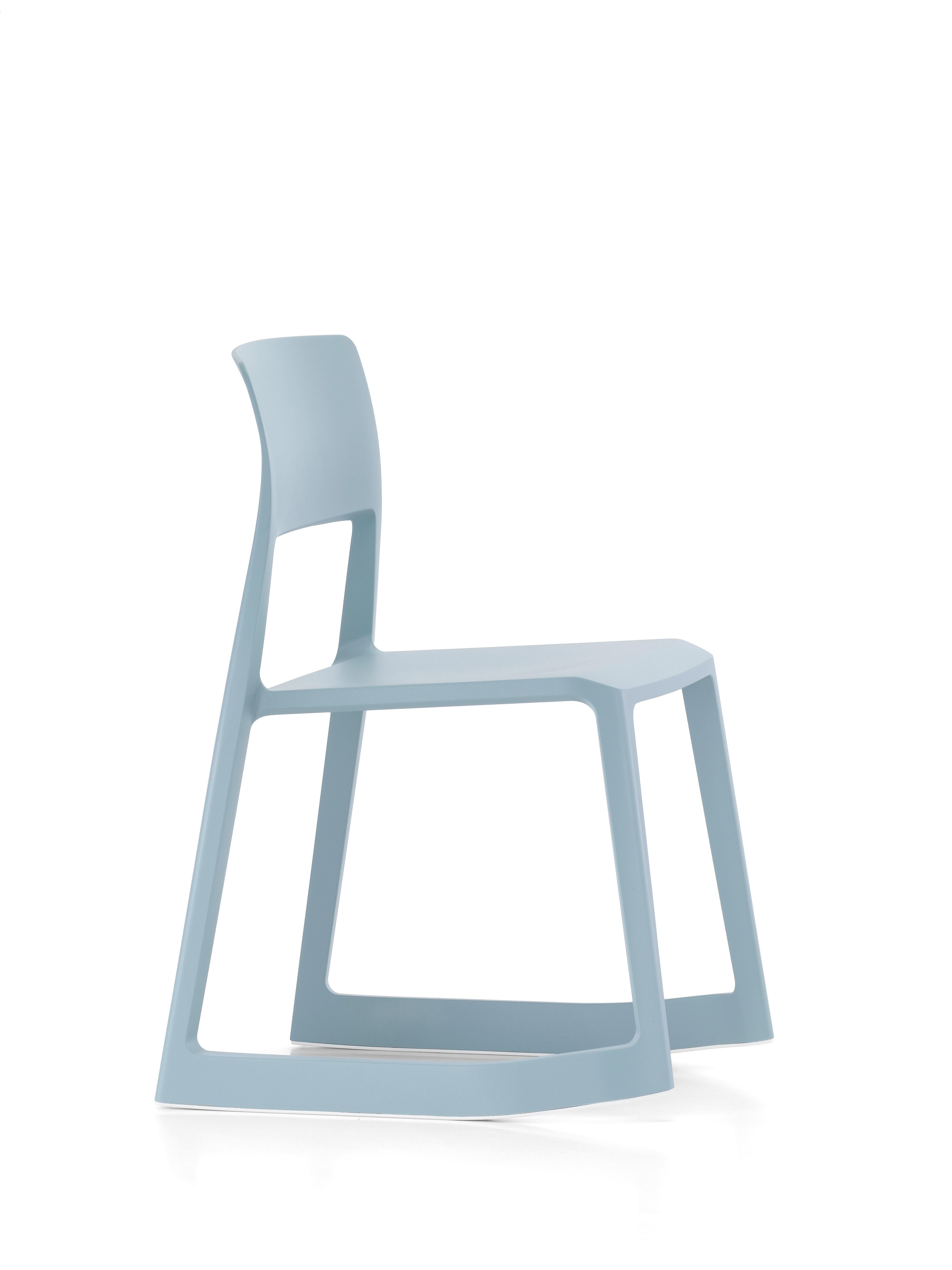 Vitra Tip Ton Chair in Ice Gray Edward Barber & Jay Osgerby In New Condition For Sale In New York, NY