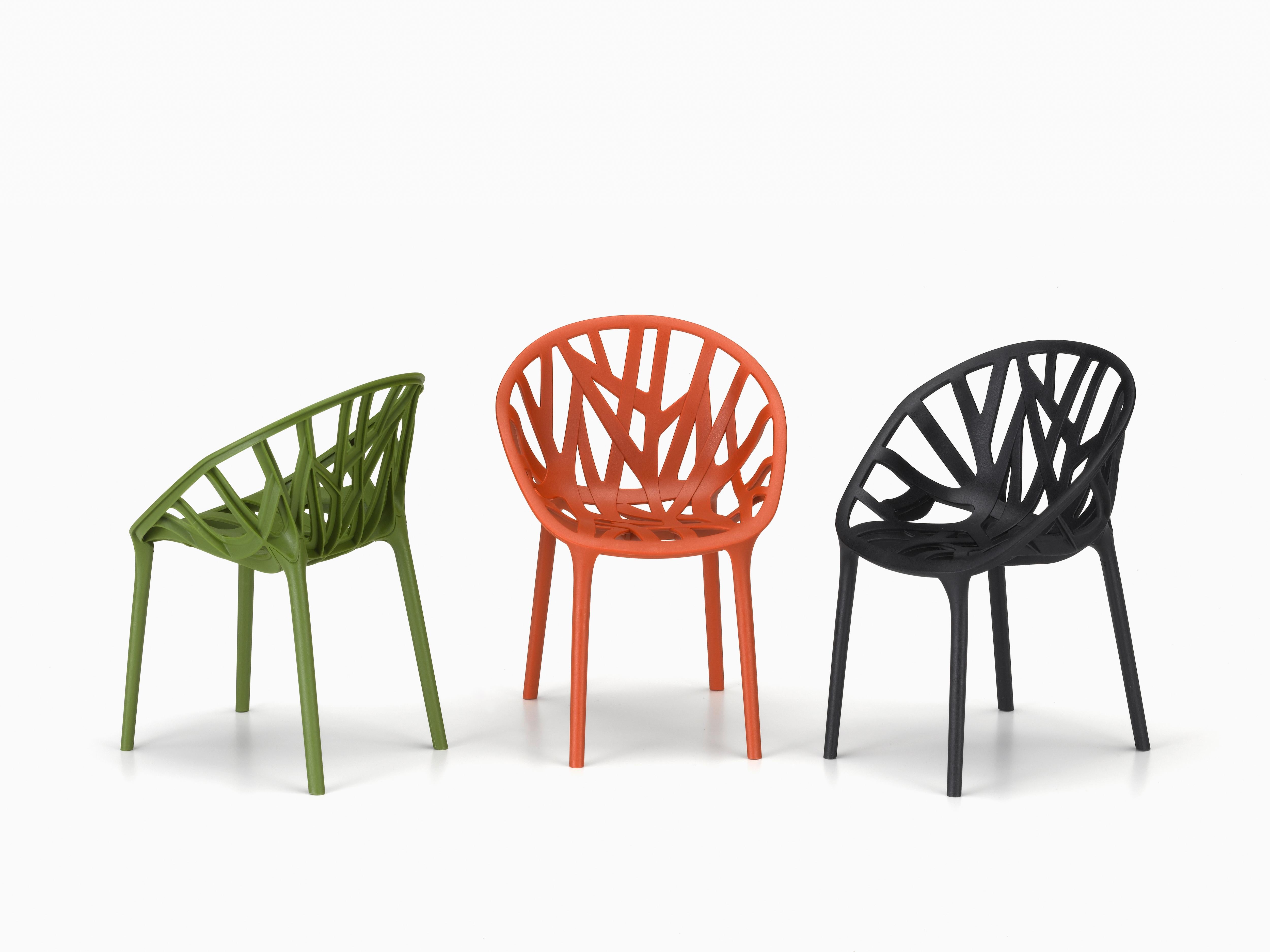 Vitra Vegetal Chair in Basic Dark by Ronan & Erwan Bouroullec (Schweizerisch) im Angebot