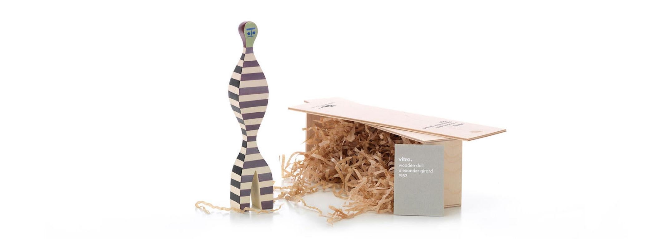 Vitra Wooden Doll No. 16 by Alexander Girard (Moderne) im Angebot