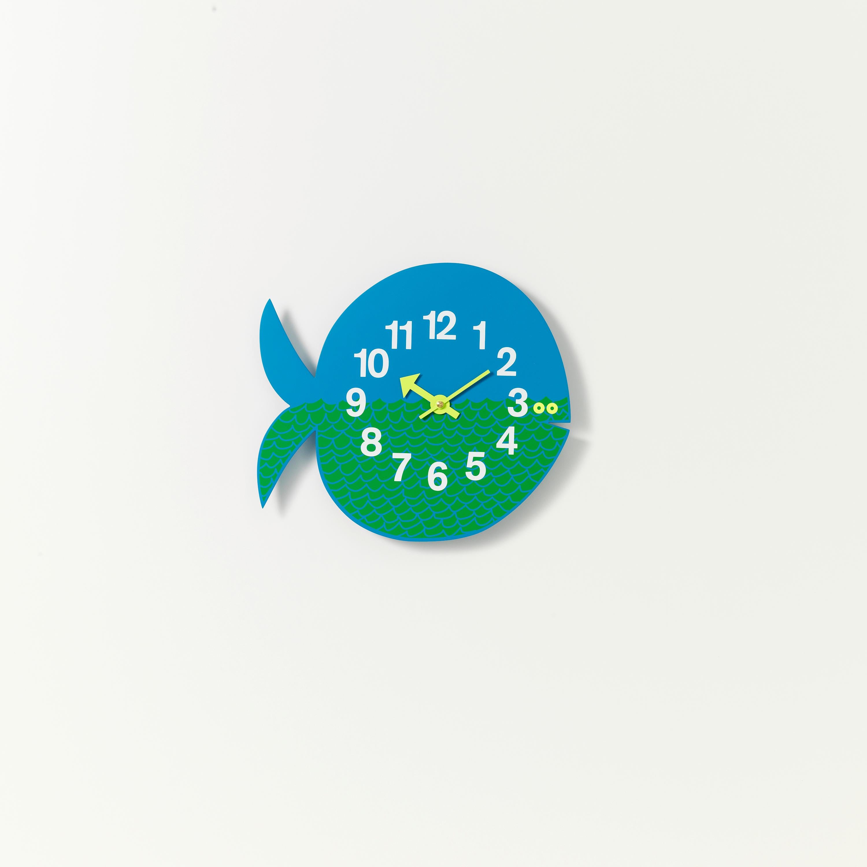 Vitra Zoo Timers Fernando the Fish Wall Clock in Aqua and Green by George Nelson (21. Jahrhundert und zeitgenössisch) im Angebot
