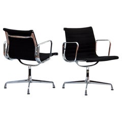 Vitra Original, Eames Bürostuhl EA108, drehbare Armlehne, modernes Design, 2er-Set