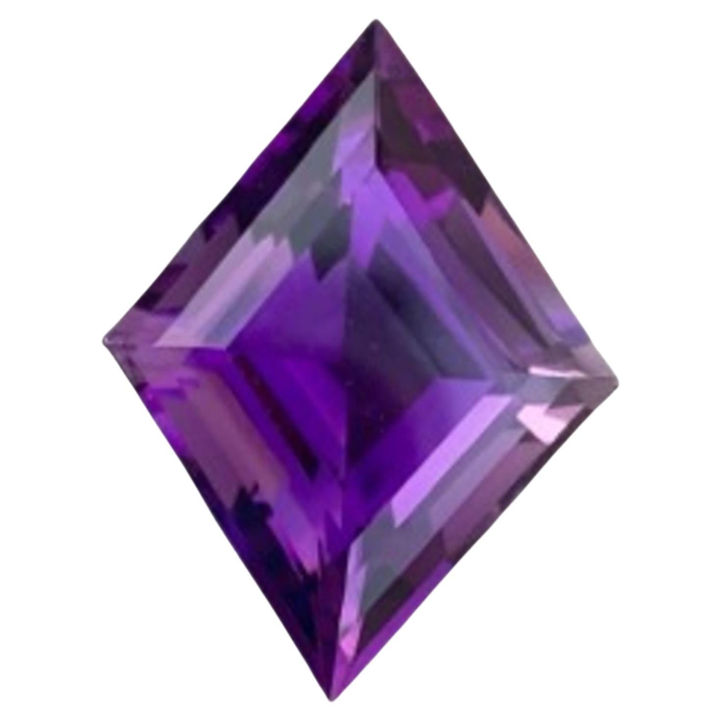 Vitreous Purple Amethyst 10.50 Carats Kite-Like Cut Natural Brazilin Gemstone  For Sale