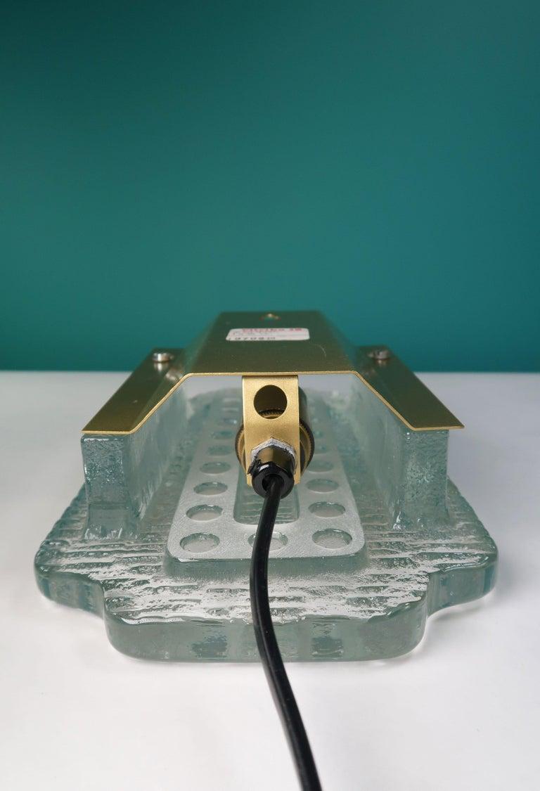 Fait main Lampe murale Vitrika des années 1960 en verre massif texturé, deux articles en vente