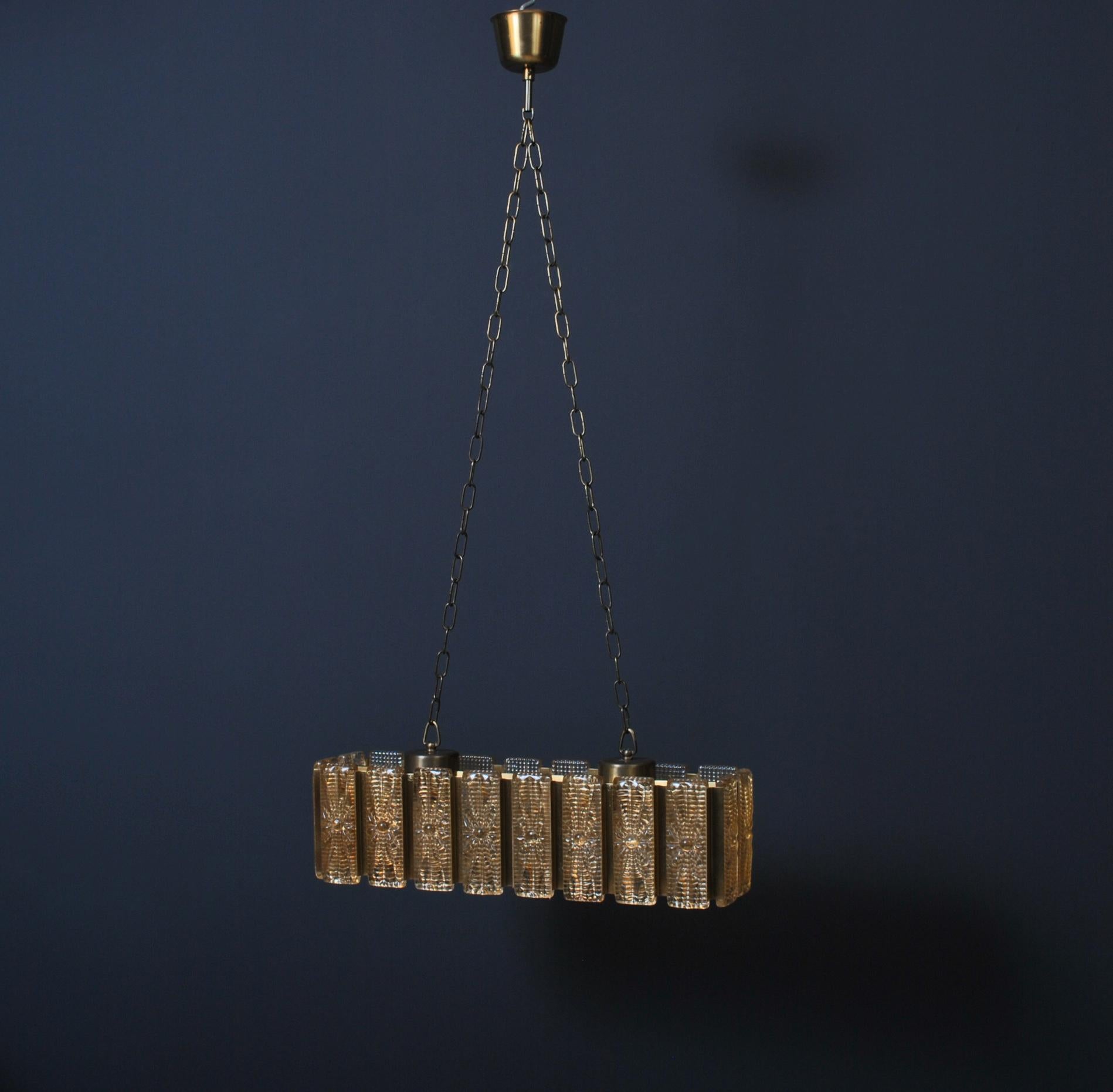 Mid-Century Modern Lampe à suspension mi-siècle moderne Vitrika Design en vente
