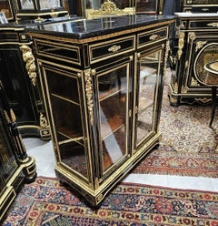Vitrine Bücherregal Napoleon III. Boulle 19. Jahrhundert Schwarzes vergoldetes Glas vergoldet Bronze