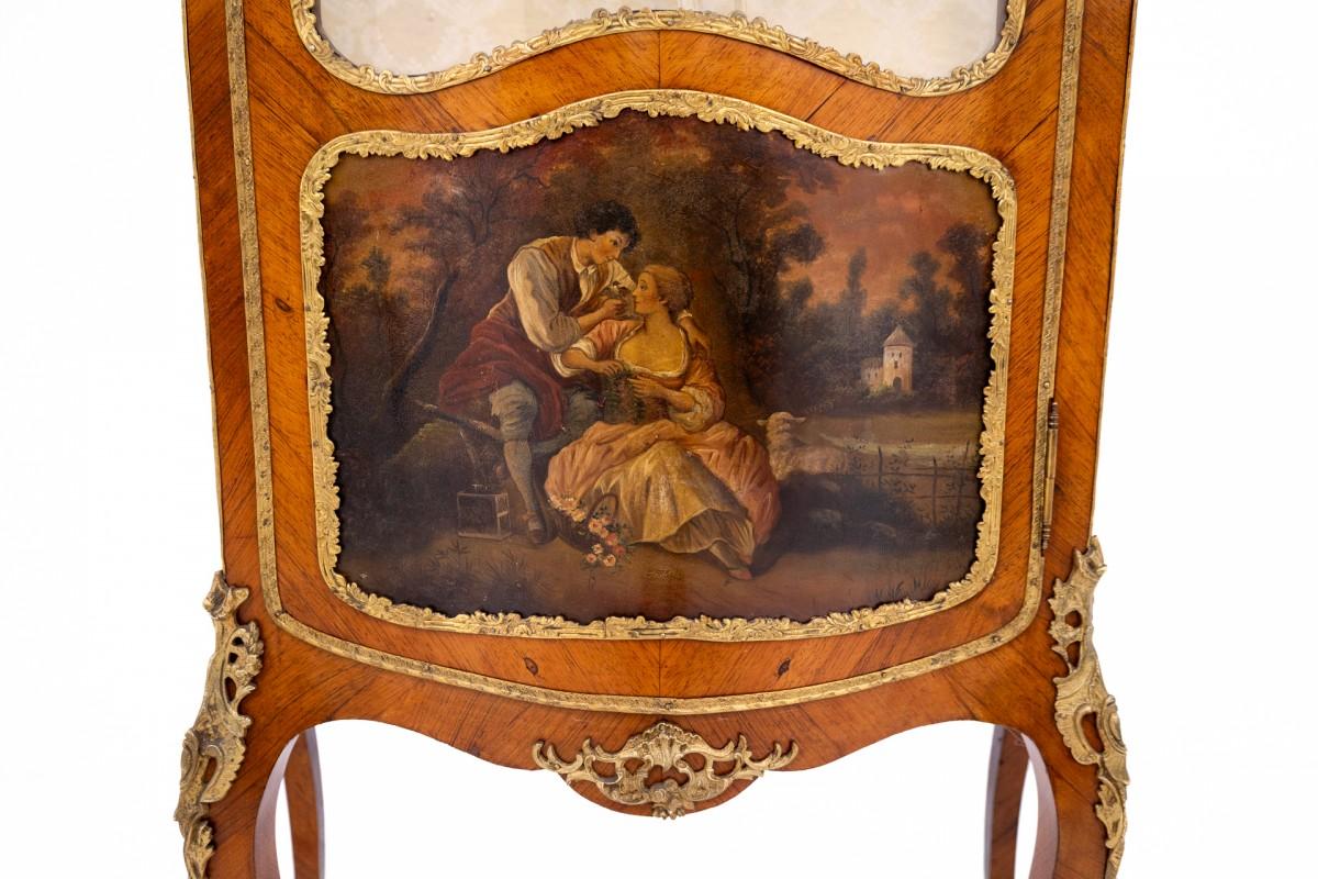 Vitrinenschrank im Stil Louis XV, Frankreich, um 1910. Nach Reno (Glas) im Angebot