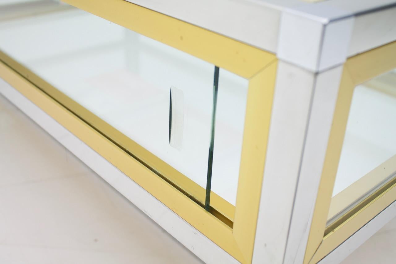 Vitrine Coffee Table in Chrome, Brass and Glass, France 1970s 9