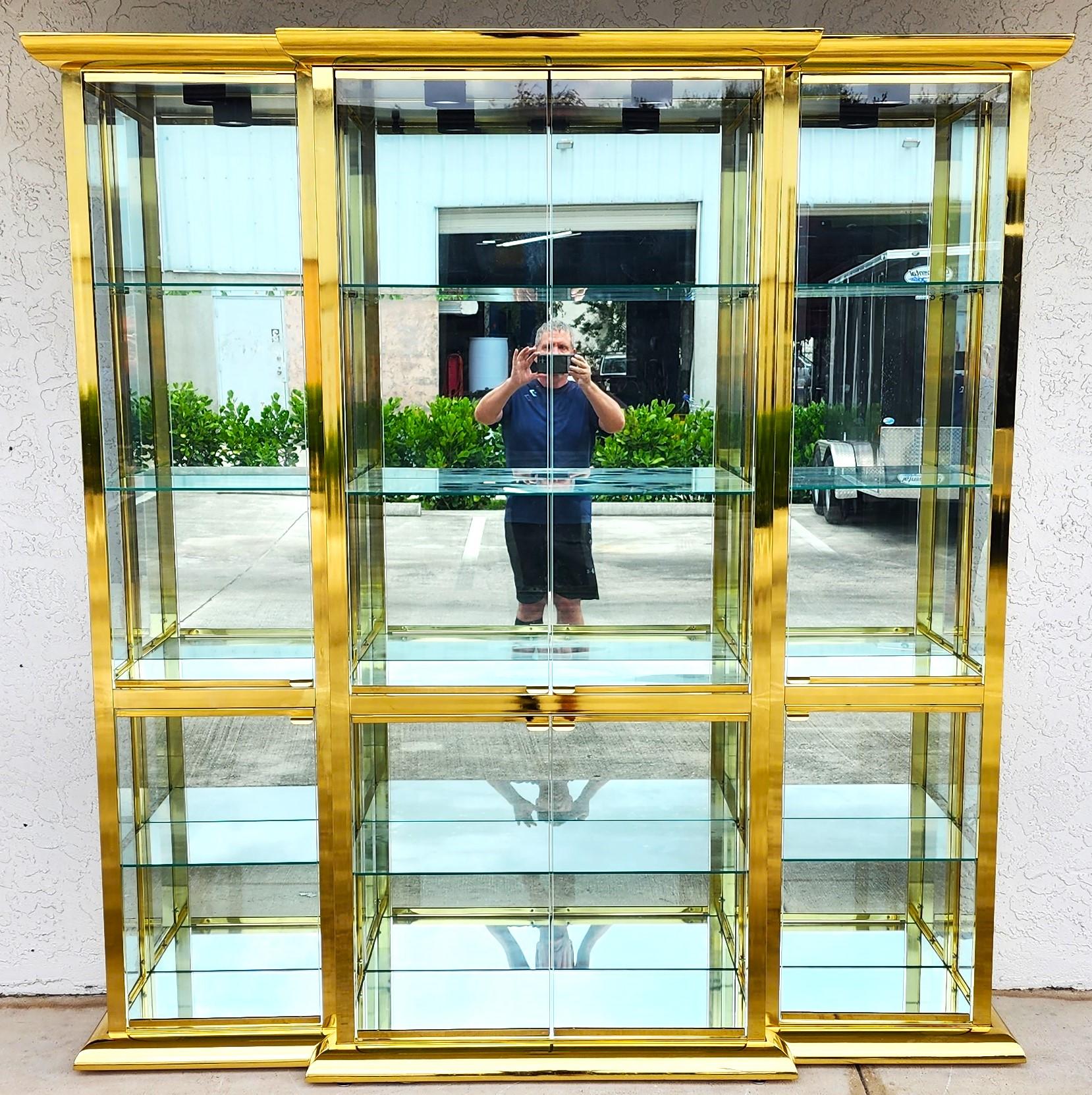For FULL item description click on CONTINUE READING at the bottom of this page.

Offering One Of Our Recent Palm Beach Estate Fine Furniture Acquisitions Of An
Exceptional Vintage 1970s Display Case Vitrine by Design Institute of America (DIA)

This