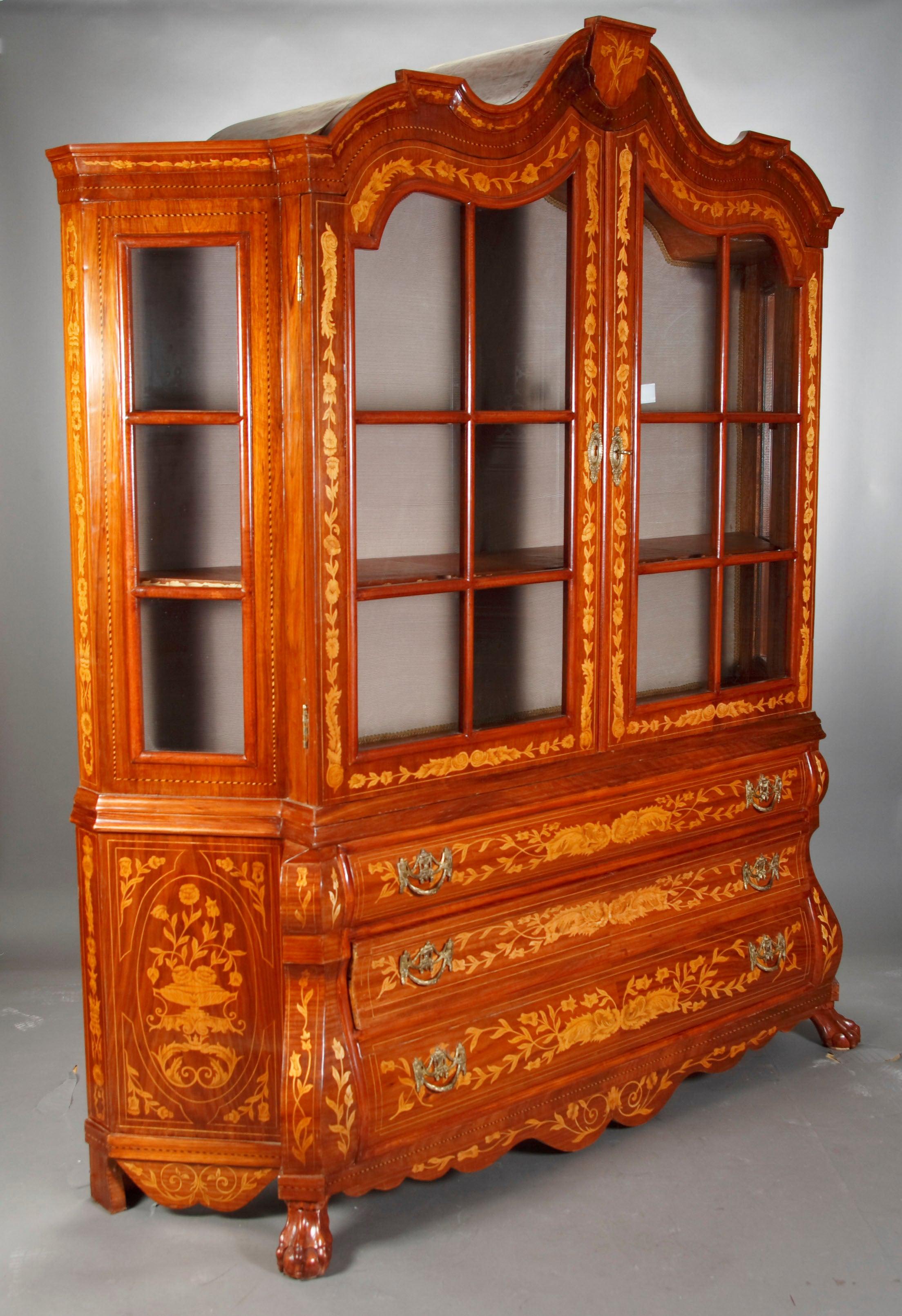 Veneer Vitrine with Inlay Made of Mahogany and Maple in the Dutch Baroque Style