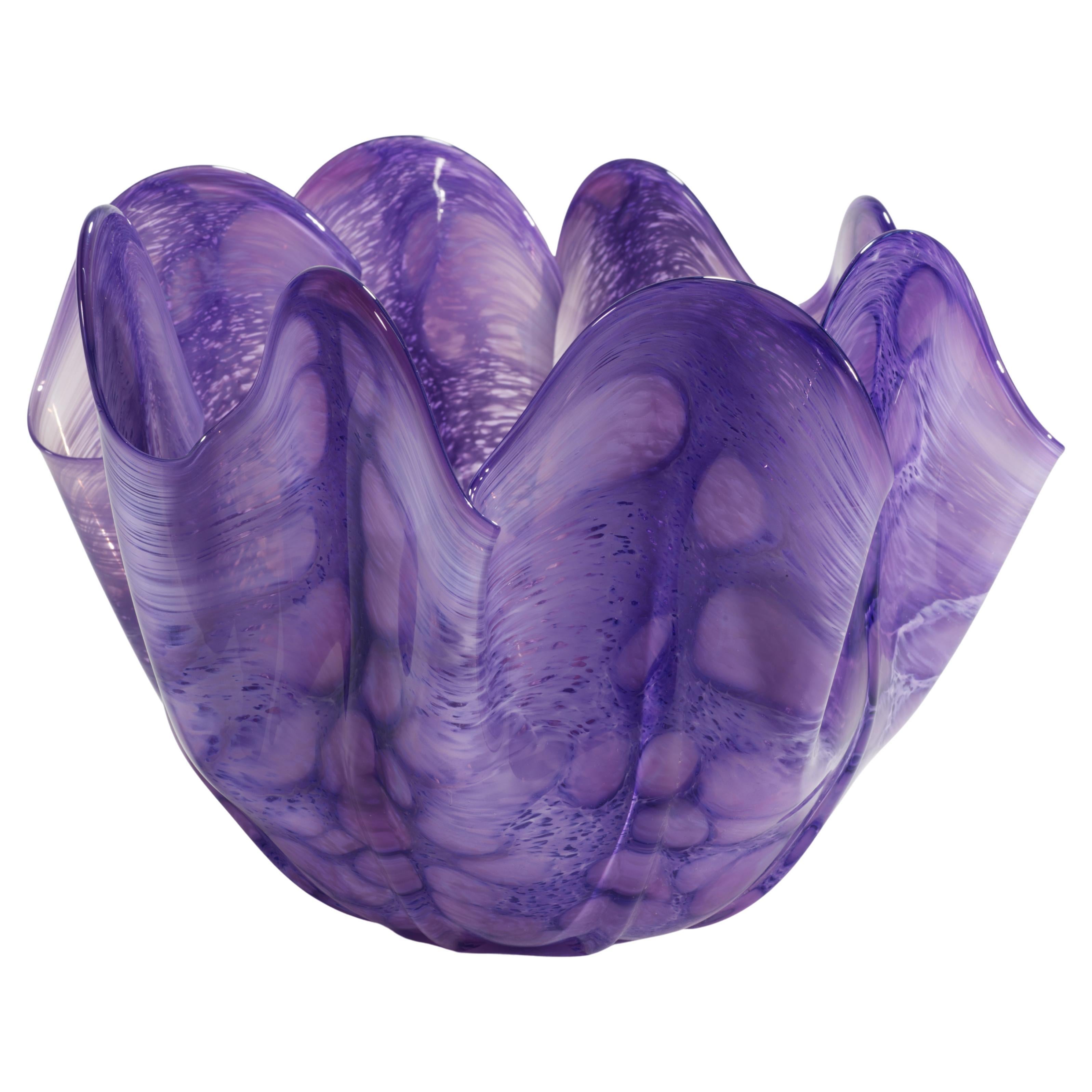 Tazón morado con borde doblado orgánico Vitrix Hot Glass Studio, NY Art Glass