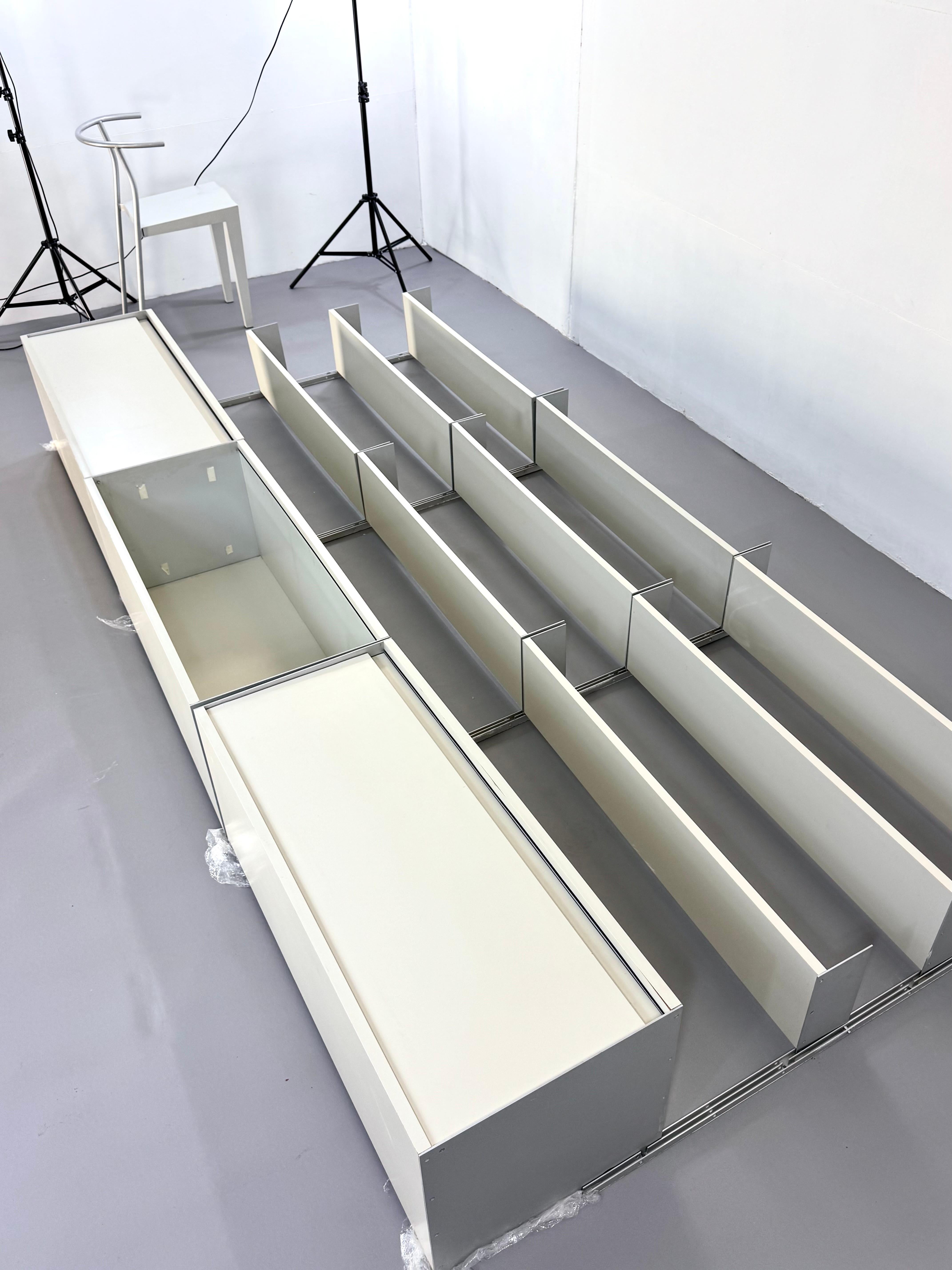 Mid-20th Century Vitsoe 606 Dieter Rams Shelving system minimalist wall unit For Sale