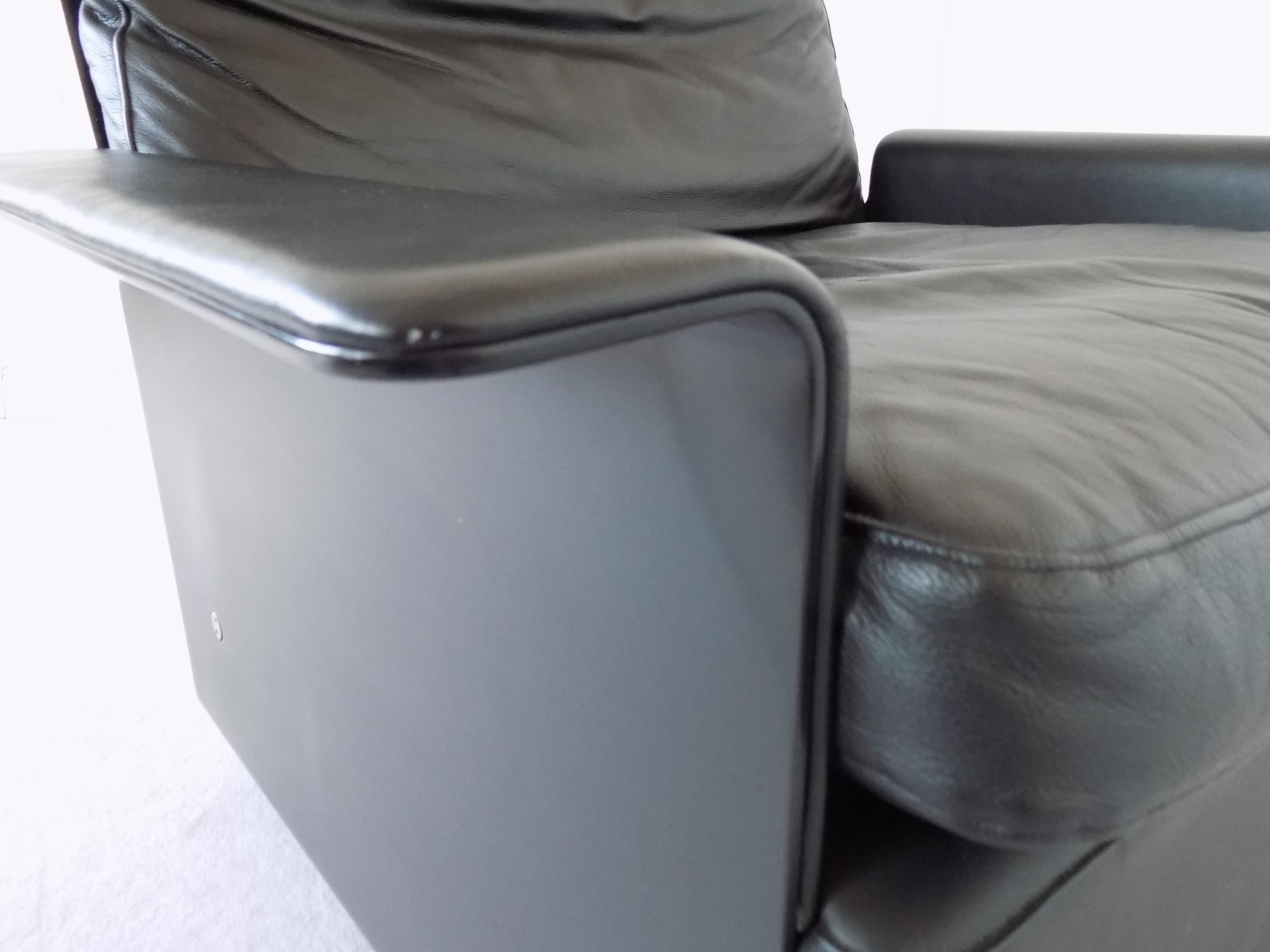 Mid-20th Century Vitsoe 620 by Dieter Rams Black Leather Lounge chair, Mid-Century modern, German