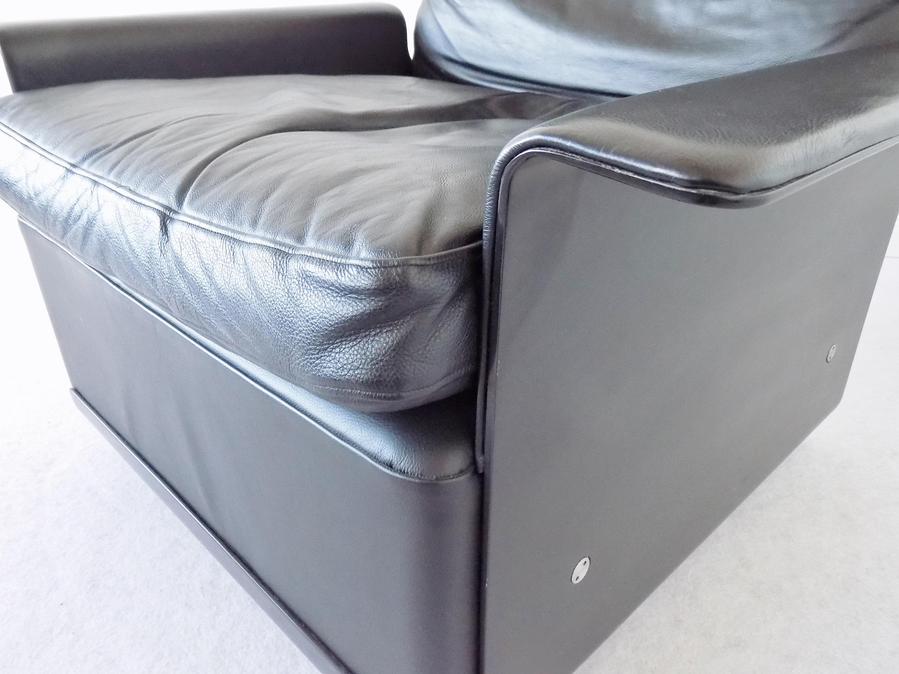 Vitsoe 620 by Dieter Rams Black Leather Lounge chair, Mid-Century modern, German 1