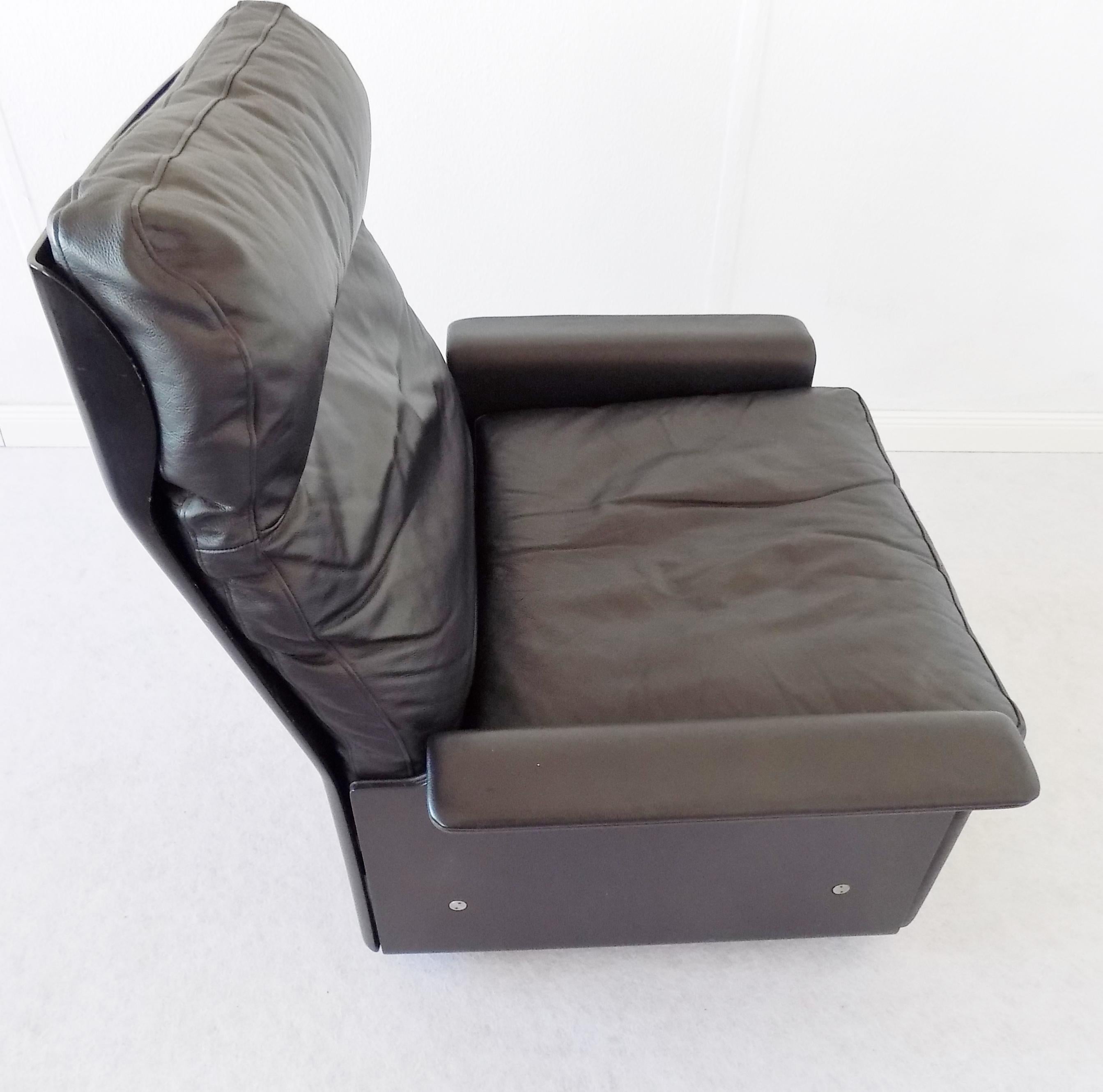 Vitsoe 620 by Dieter Rams Black Leather Lounge chair, Mid-Century modern, German 3