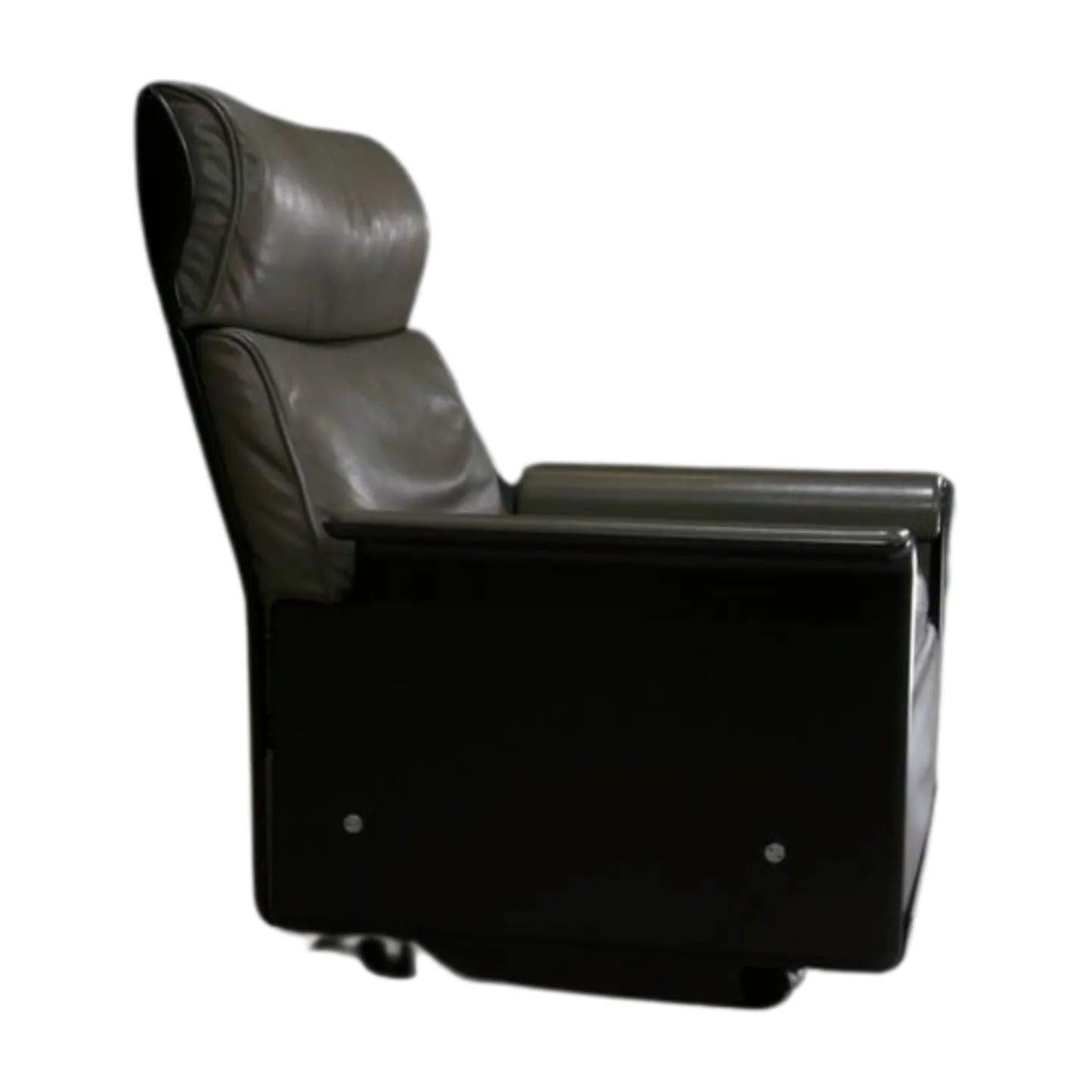 British Vitsoe High Back 620 Chair by Dieter Rams