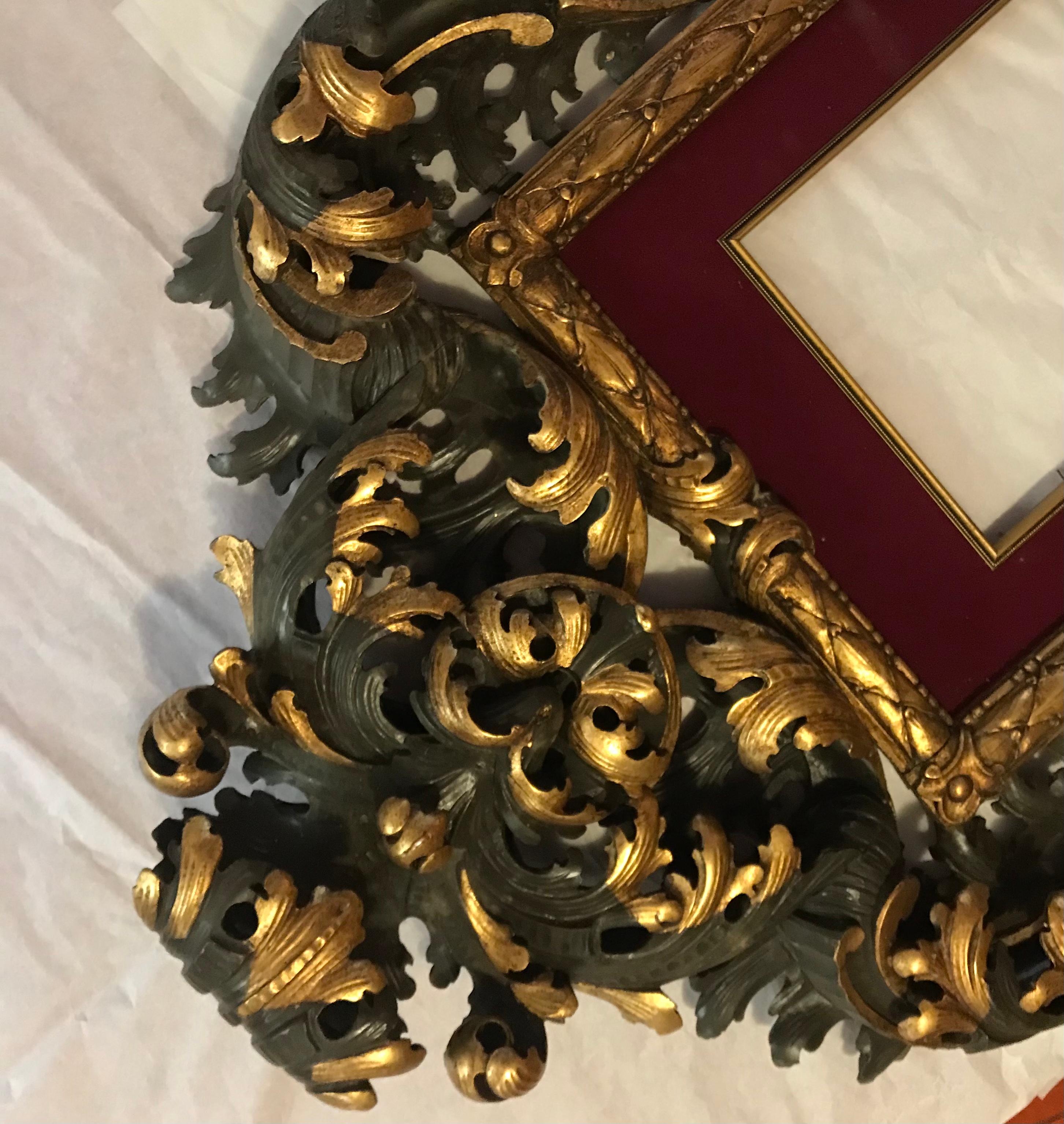 XIXe siècle Cadre baroque italien doré et Vittoria  Bois vert en vente