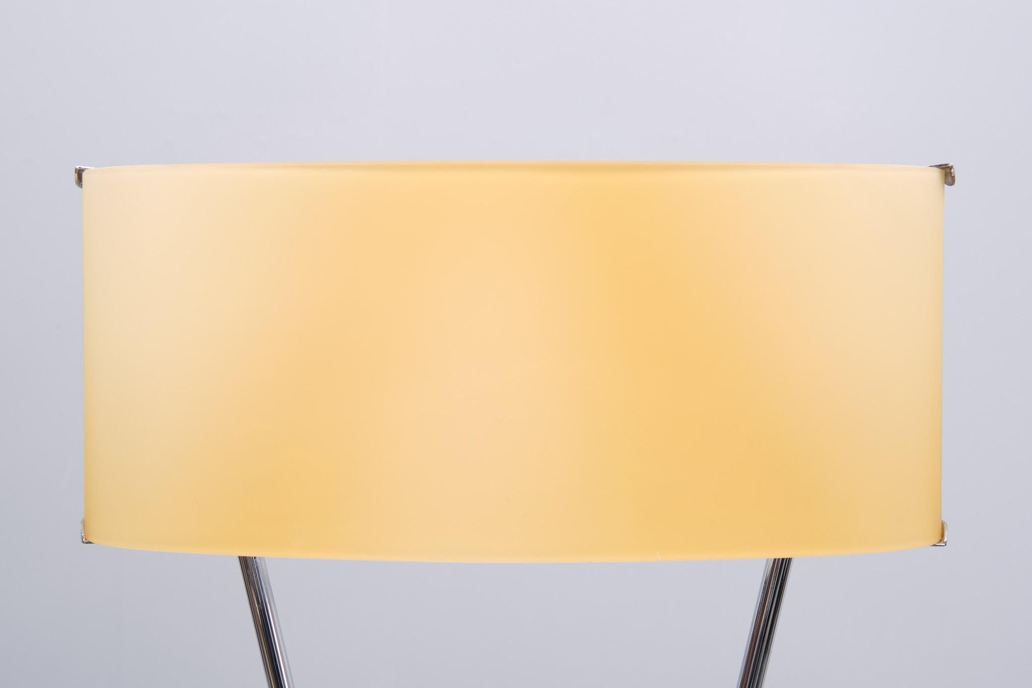 Moderne Lampe de table Vittoria de Toso, Massari & Associates pour Leucos  Italie, années 1990 en vente