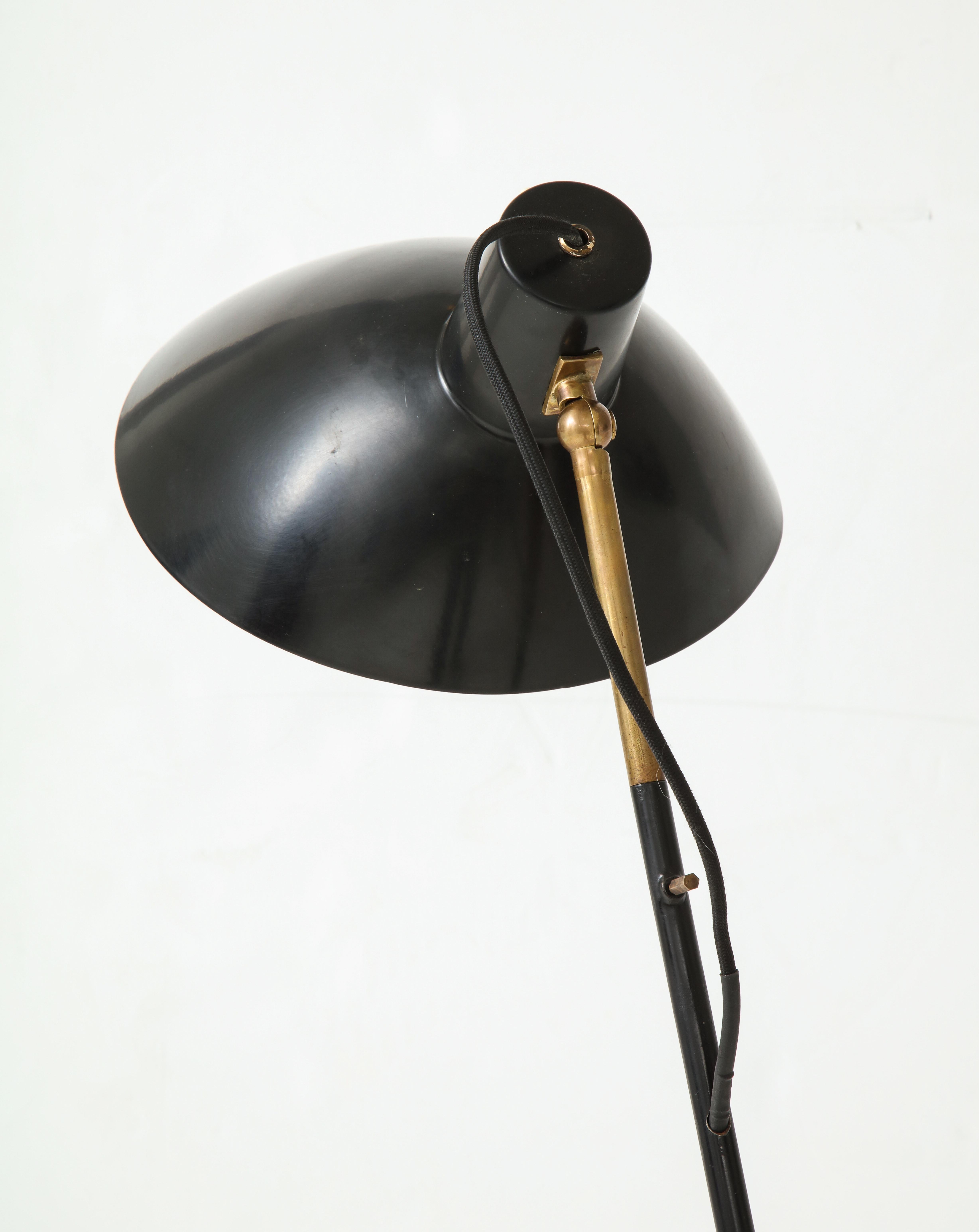 Metal Vittoriano Vigano for Arteluce Rare Floor Lamp Model 1047 For Sale