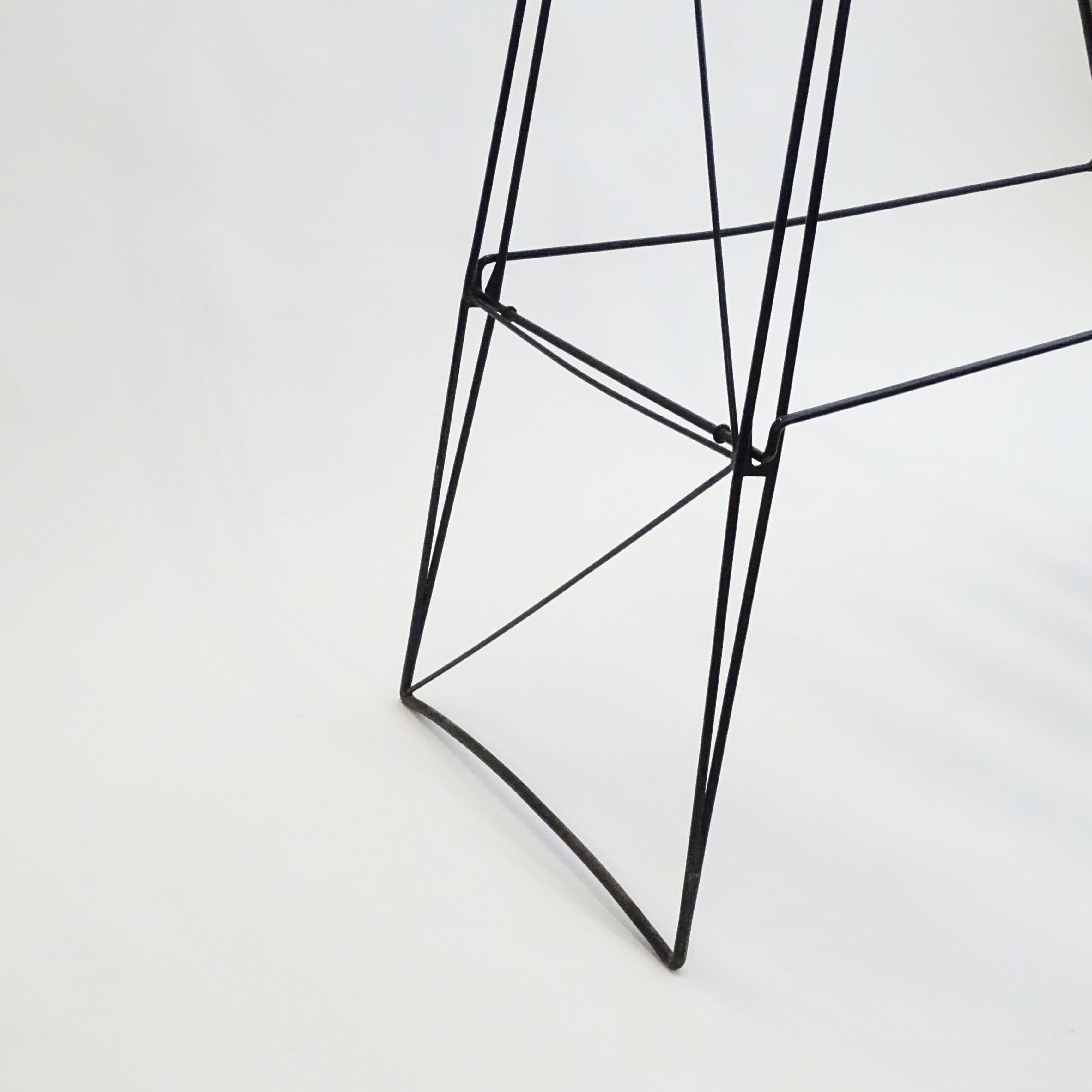 Italian Vittoriano Viganò Minimal Floor Library Ladder for Azucena, Italy 1950