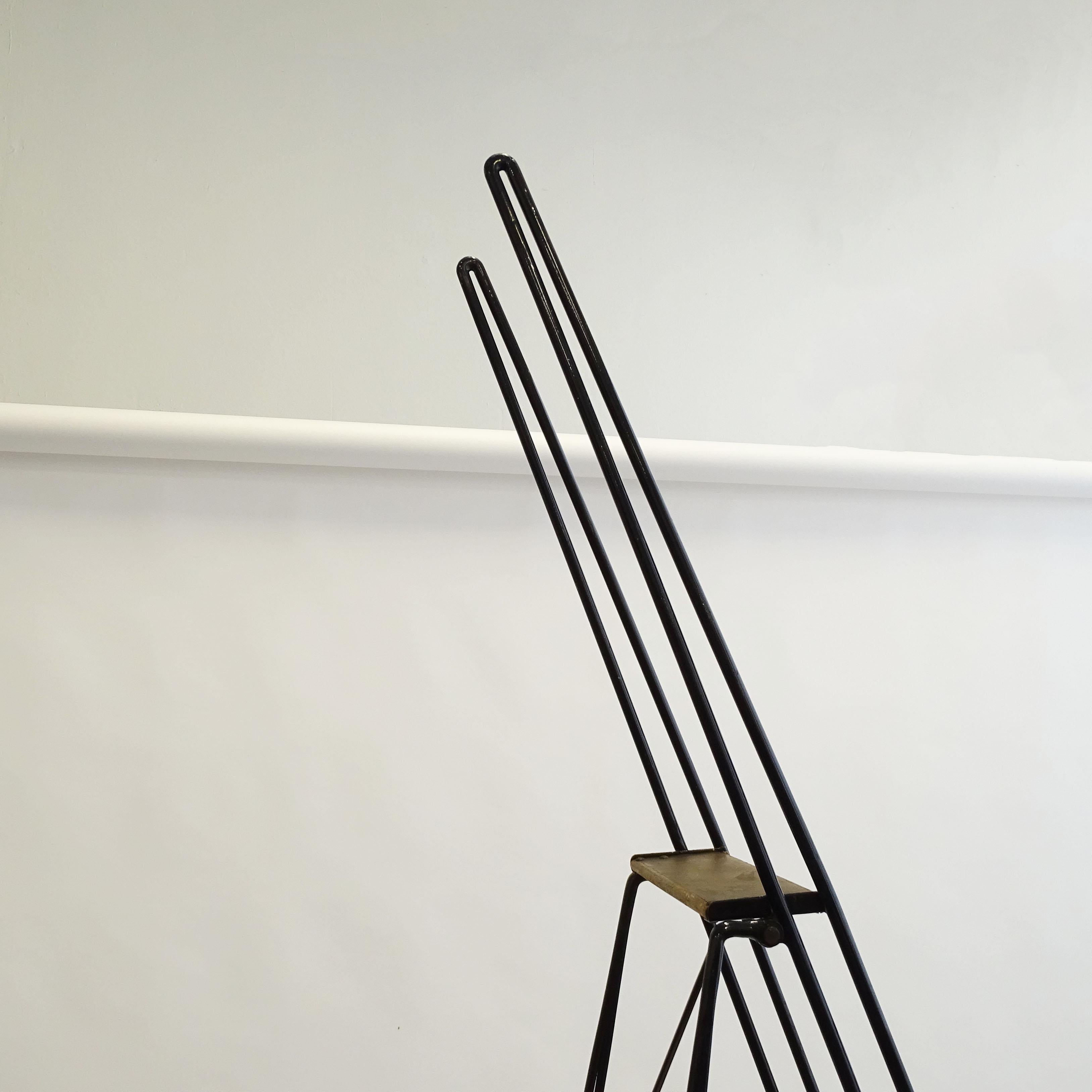 Mid-20th Century Vittoriano Viganò Minimal Floor Library Ladder for Azucena, Italy 1950