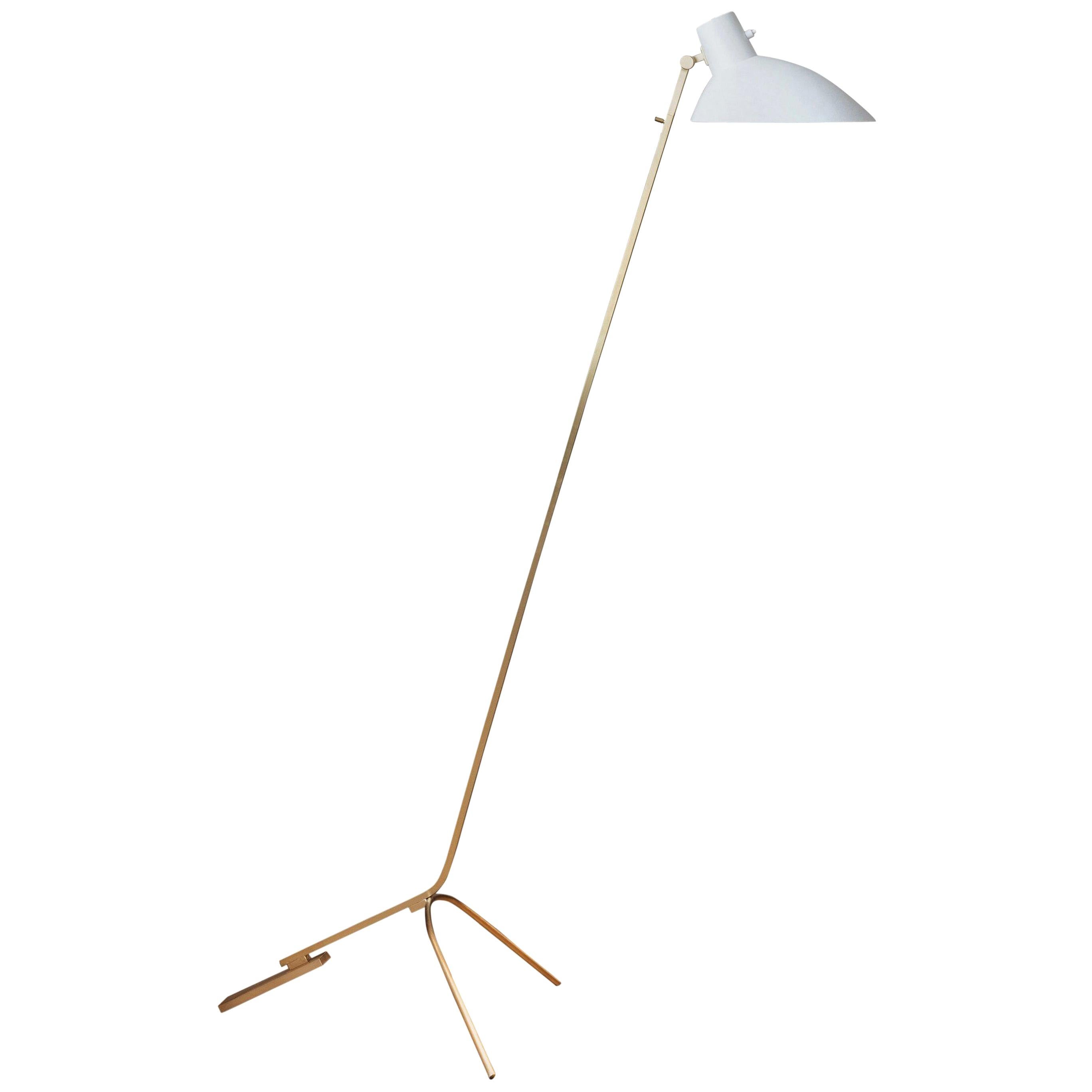 Vittoriano Viganò 'VV Cinquanta' Floor Lamp in White and Brass