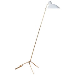 Vittoriano Viganò 'VV Cinquanta' Floor Lamp in White and Brass