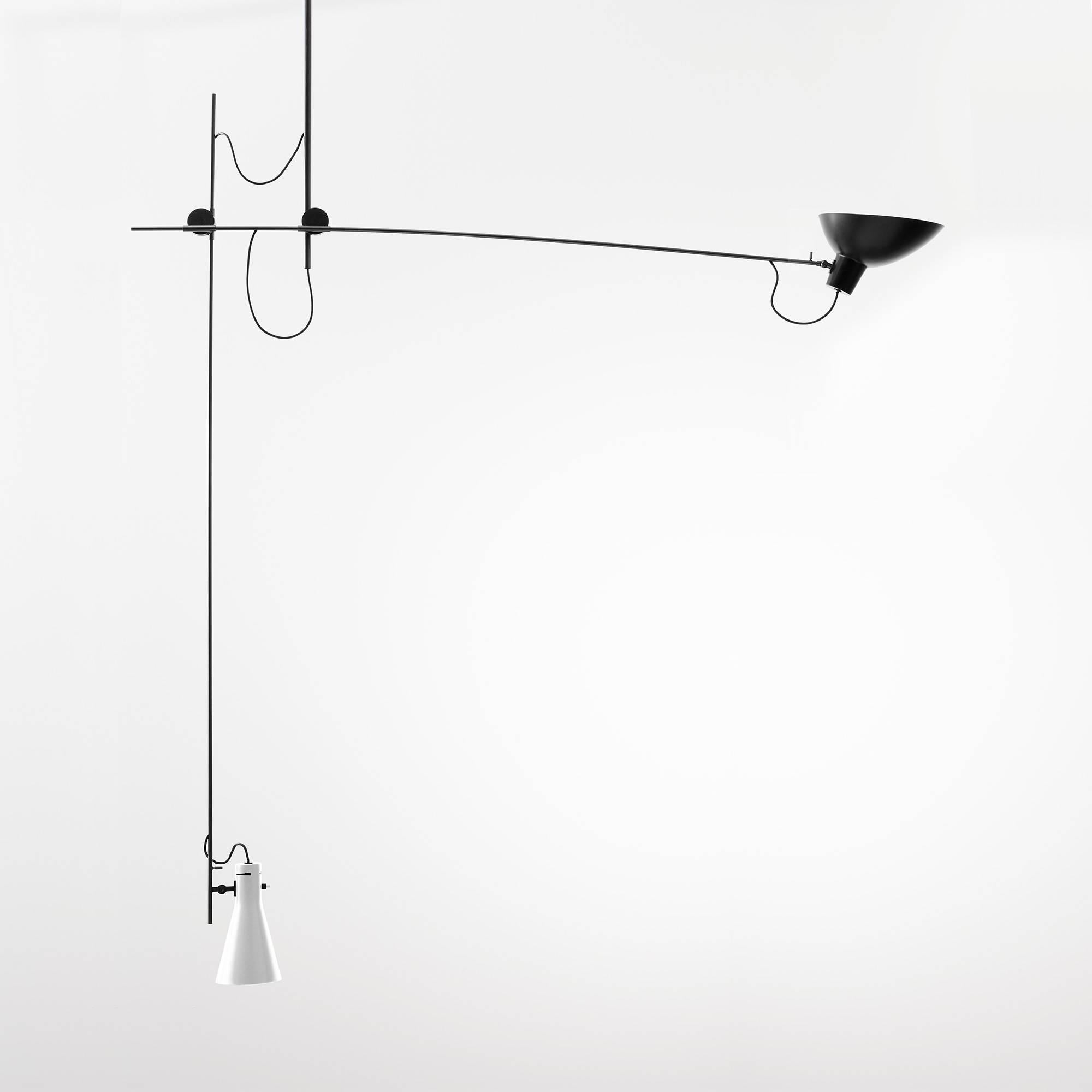 Vittoriano Viganò 'VV Suspension' Lamp in Black and Brass In New Condition In Glendale, CA