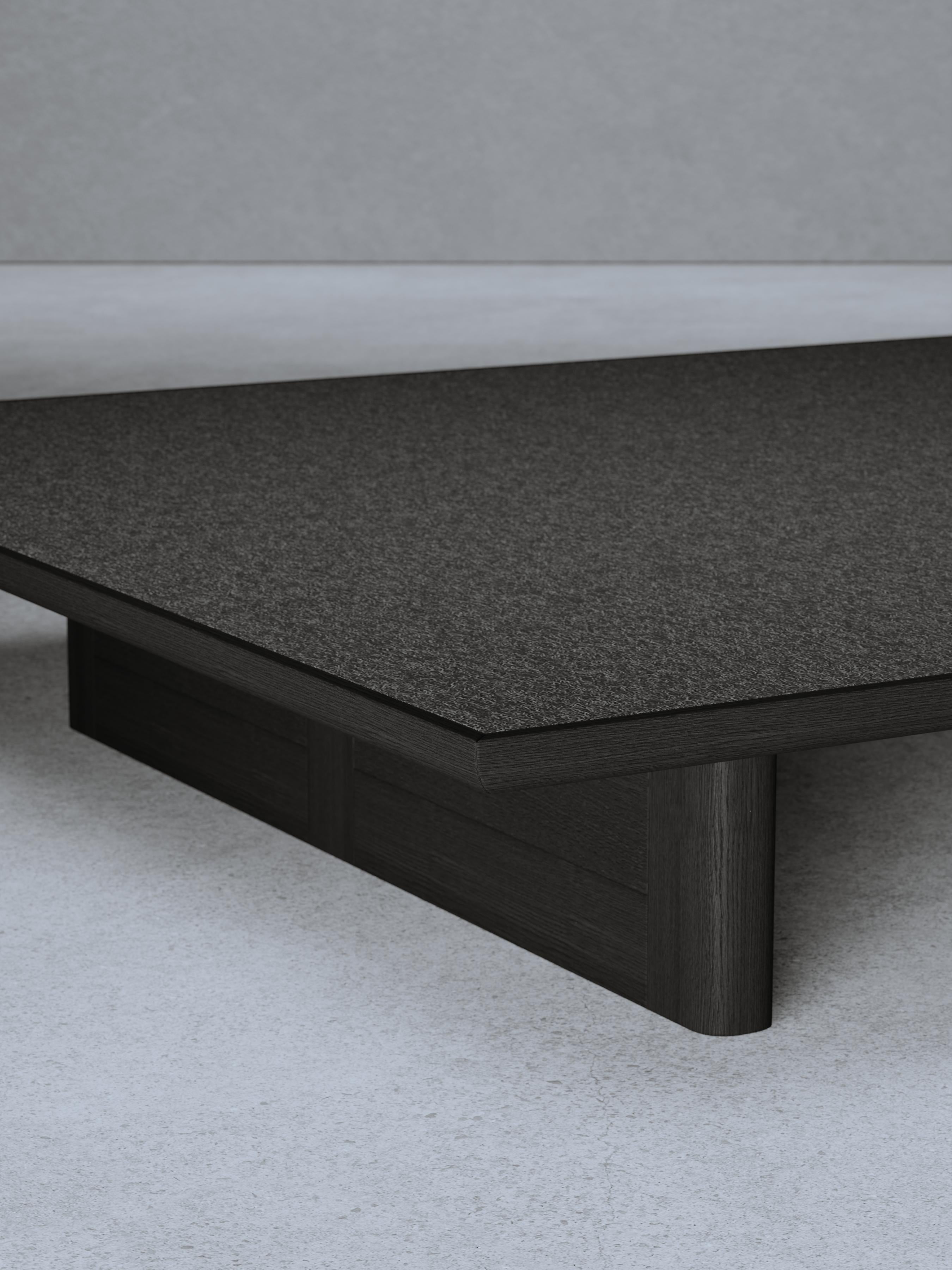 Wool Vittorio 180 Coffee Table by Gio Pagani For Sale