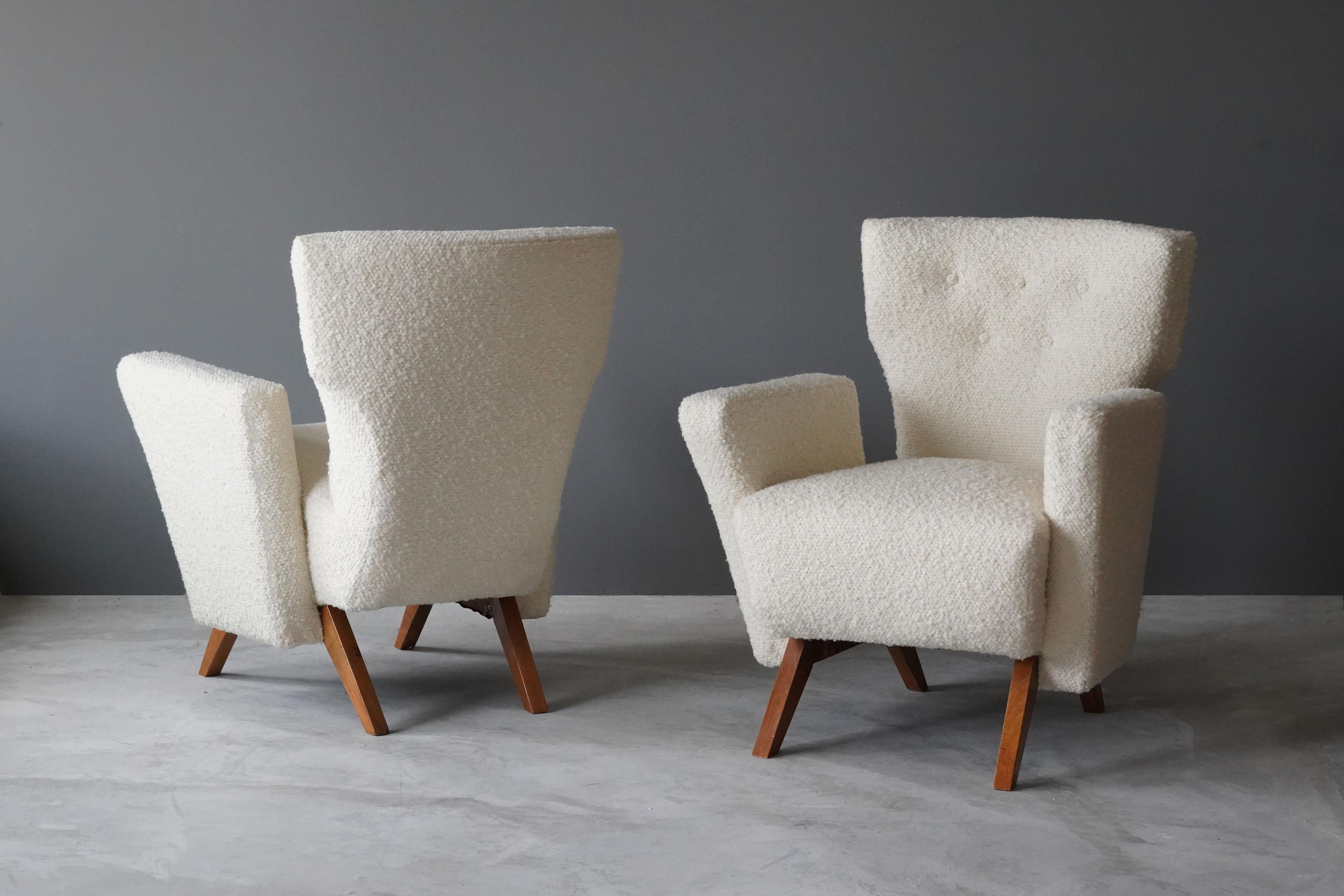 Italian Vittorio Bini, Rare Lounge Chairs, Cherrywood, White Bouclé, Italy, 1948