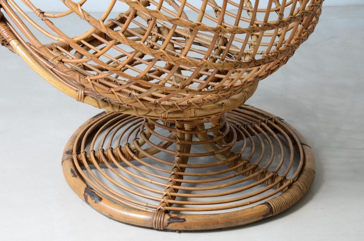 Rotin Vittorio Bonacina, splendide assise en forme d'œuf tissée en vente