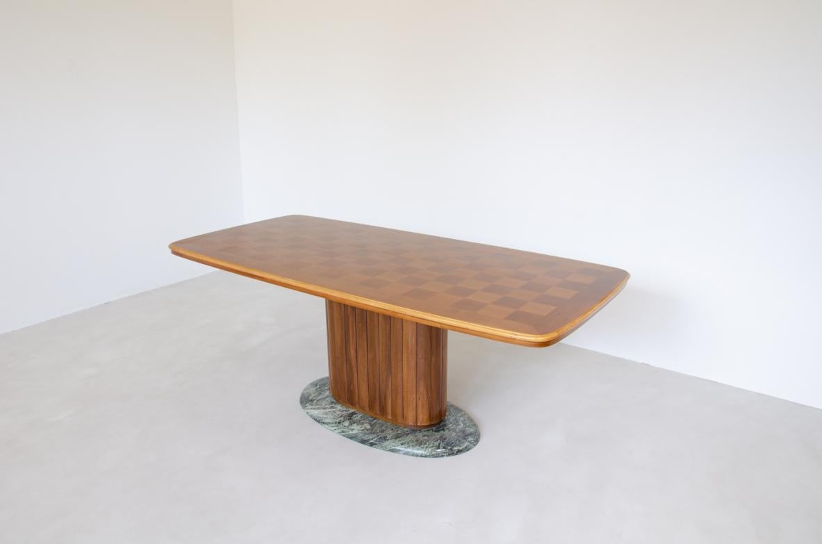 Mid-Century Modern Vittorio Dassi 1940s Dining Table with a Very Nice Mahogany Oval Column Base For Sale
