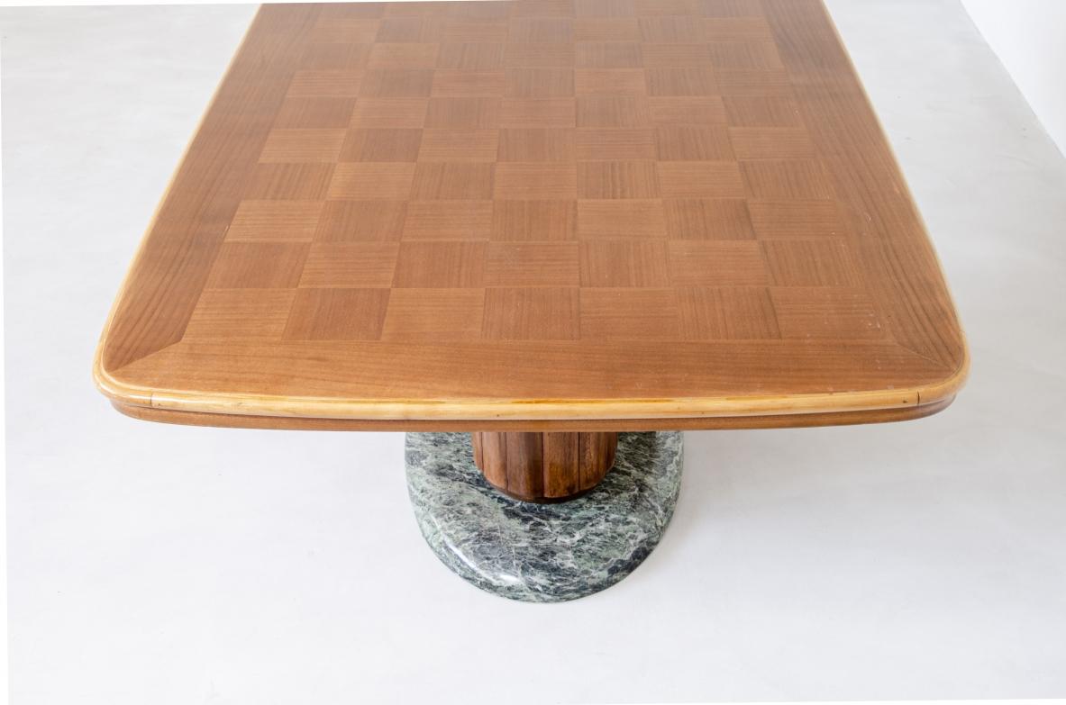 Vittorio Dassi 1940s Dining Table with a Very Nice Mahogany Oval Column Base In Excellent Condition For Sale In Milano, IT