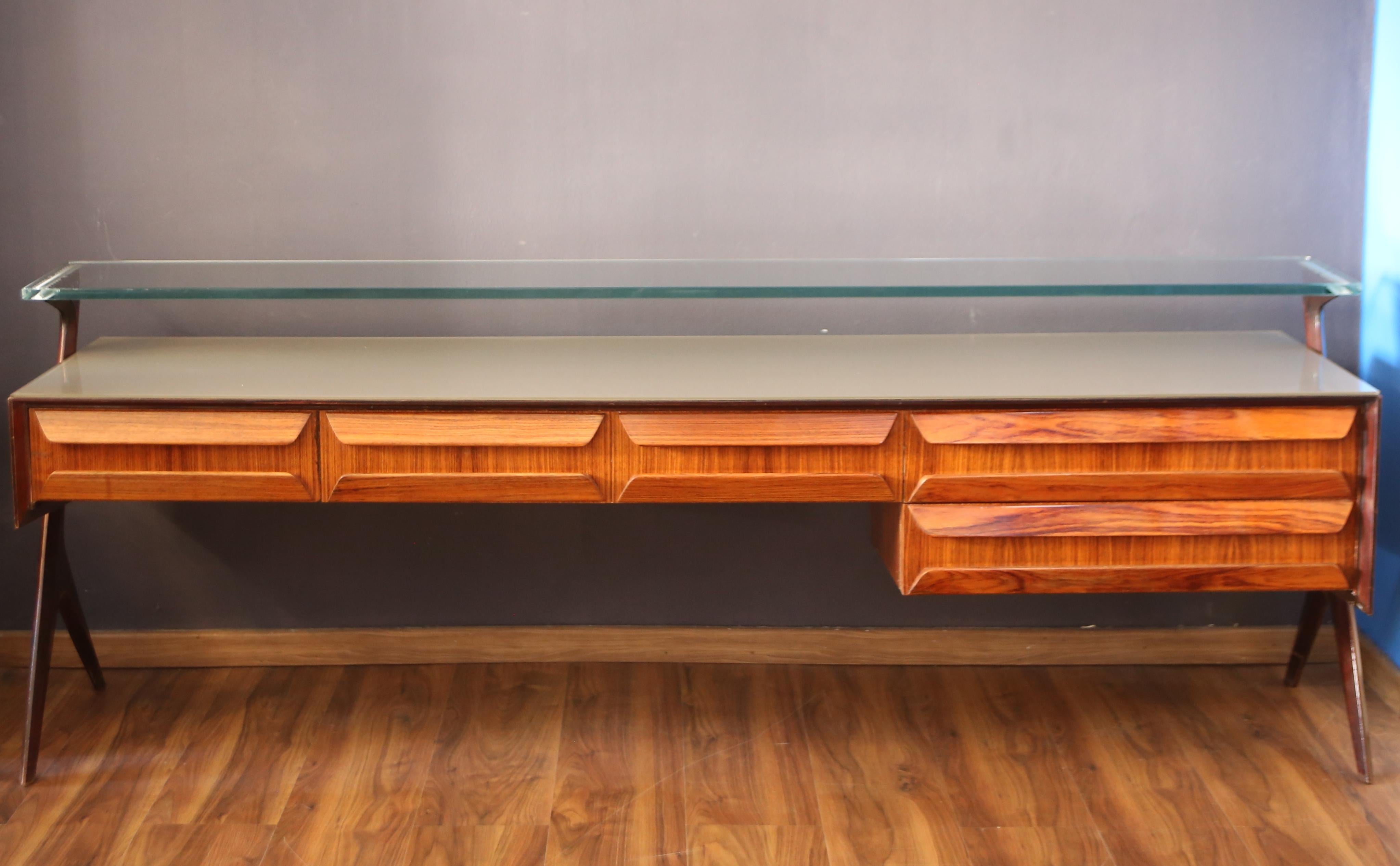 Vittorio Dassi 1950s sideboard glass top In Good Condition For Sale In Vigevano, PV
