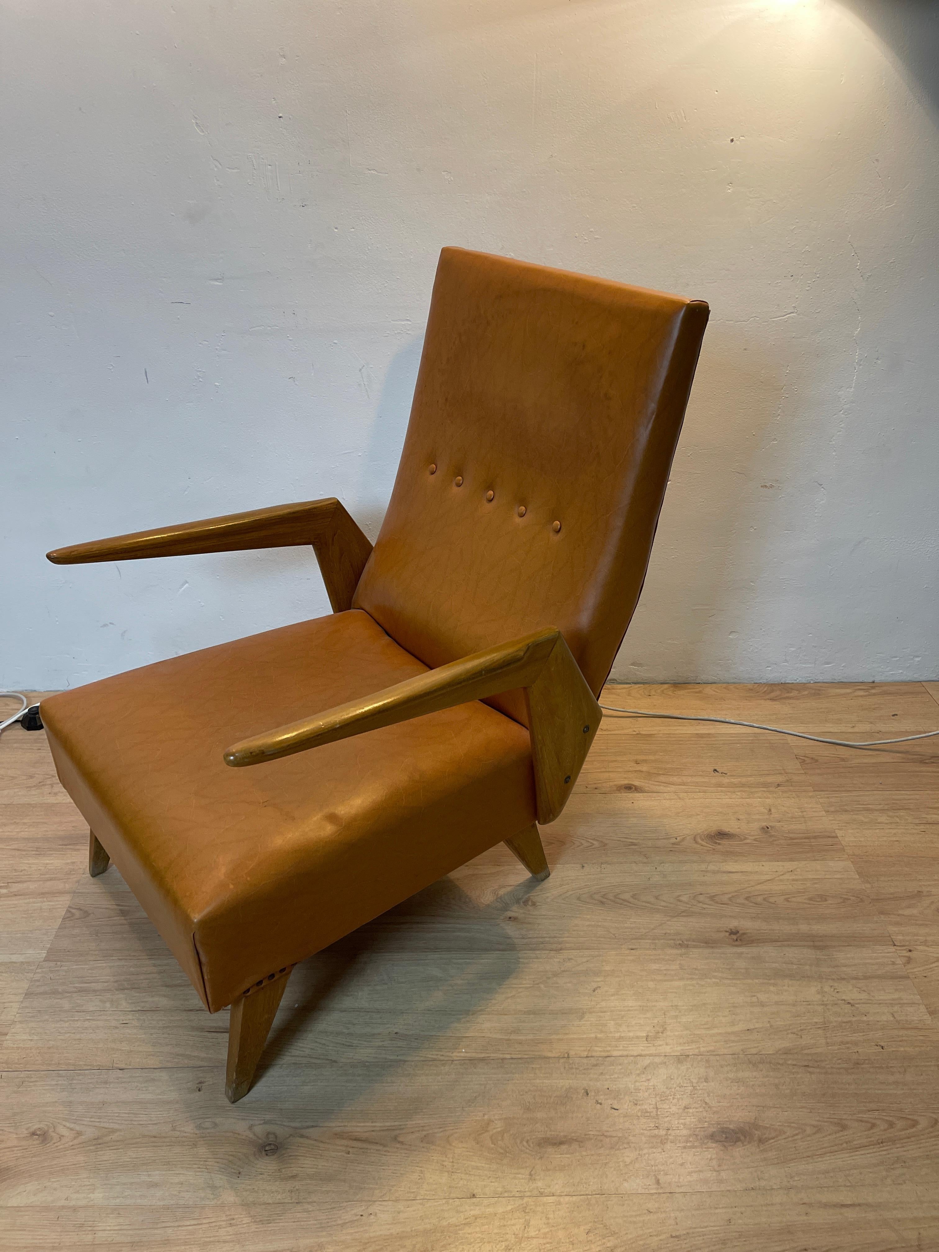 Sillón Vittorio Dassi mediados del siglo XX en venta