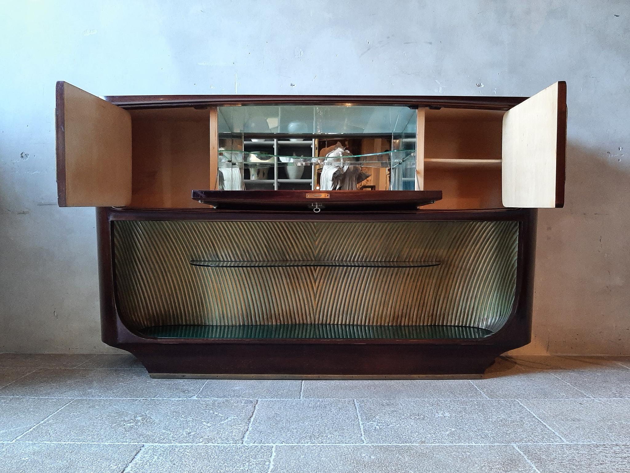 Vittorio Dassi Design Drybar / Sideboard für Palazzi dellArte Cant, 1950er Jahre (Mitte des 20. Jahrhunderts) im Angebot