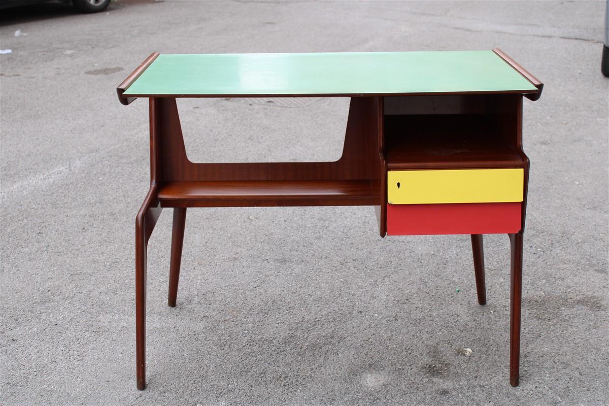 Vittorio Dassi Desk Minimal Geometric Mahogany and Laminate Midcentury For Sale 2