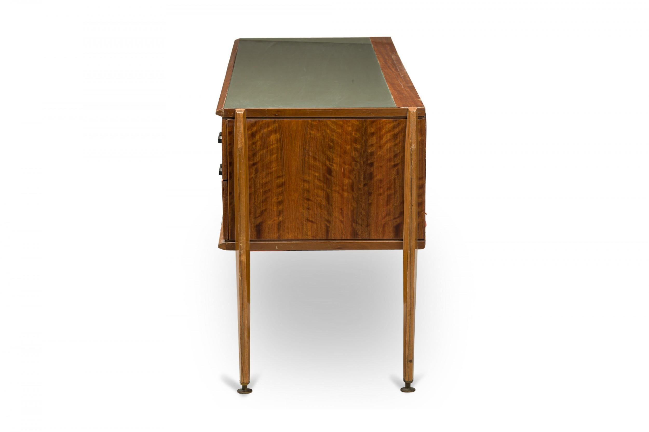 Vittorio Dassi Italian Mid-Century Modern Fruitwood and Bronze 4-Drawer Chest In Good Condition For Sale In New York, NY