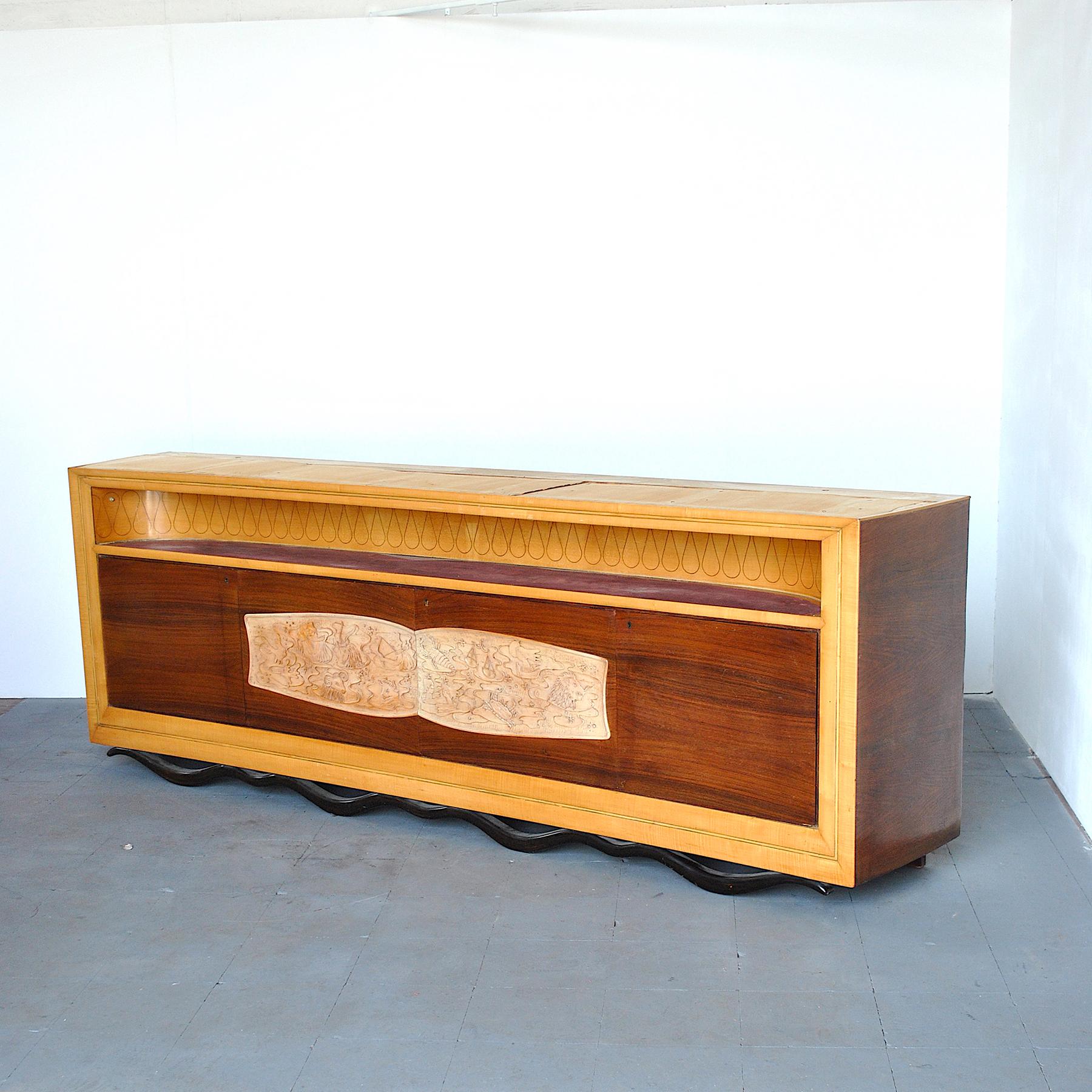 Mid-Century Modern Vittorio Dassi Italian Mid Century Sideboard Credenza Cabinet, 40s