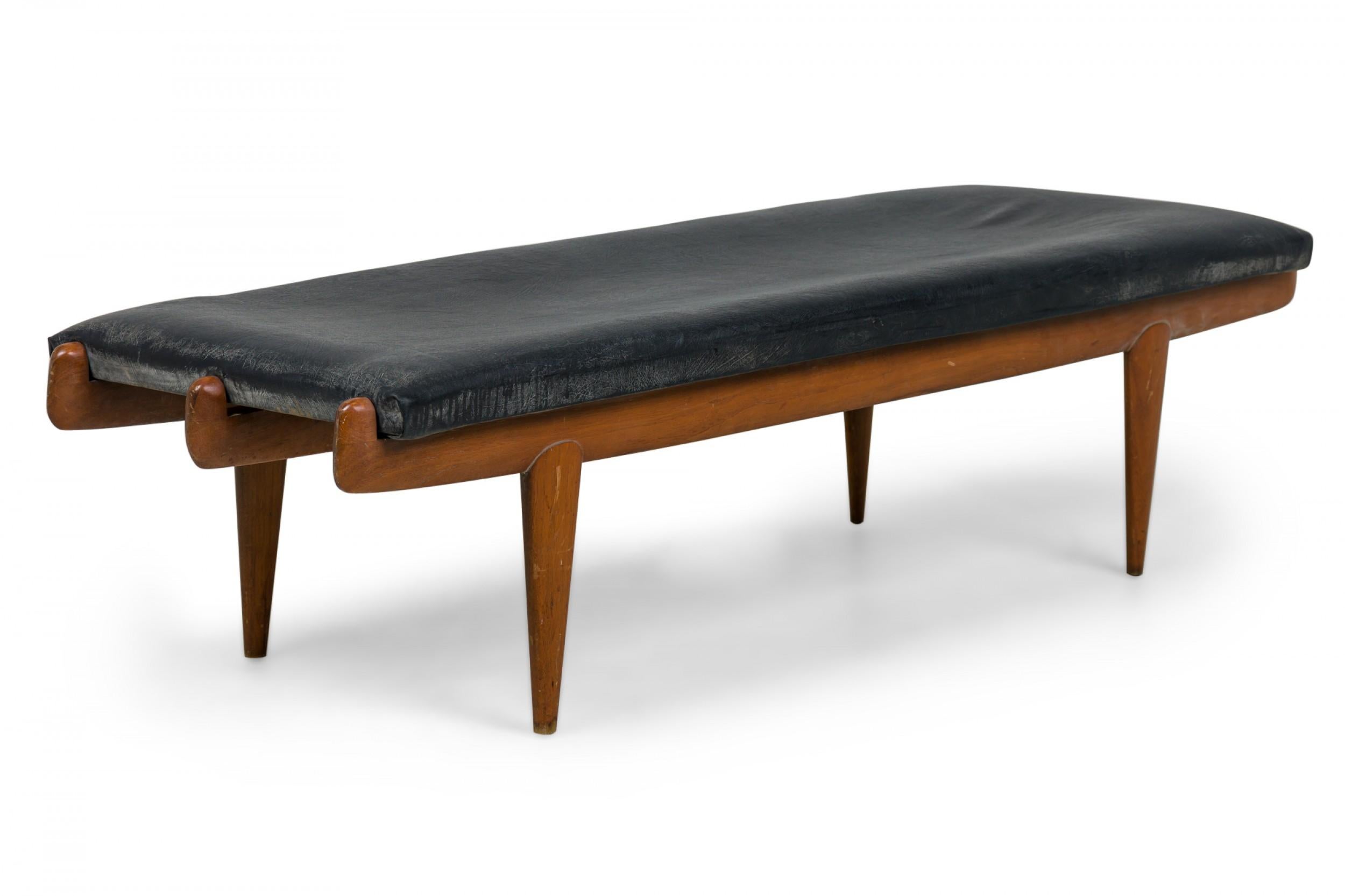 Vittorio Dassi Italian Modern Walnut and Black Leather Upholstered Long Bench In Good Condition For Sale In New York, NY