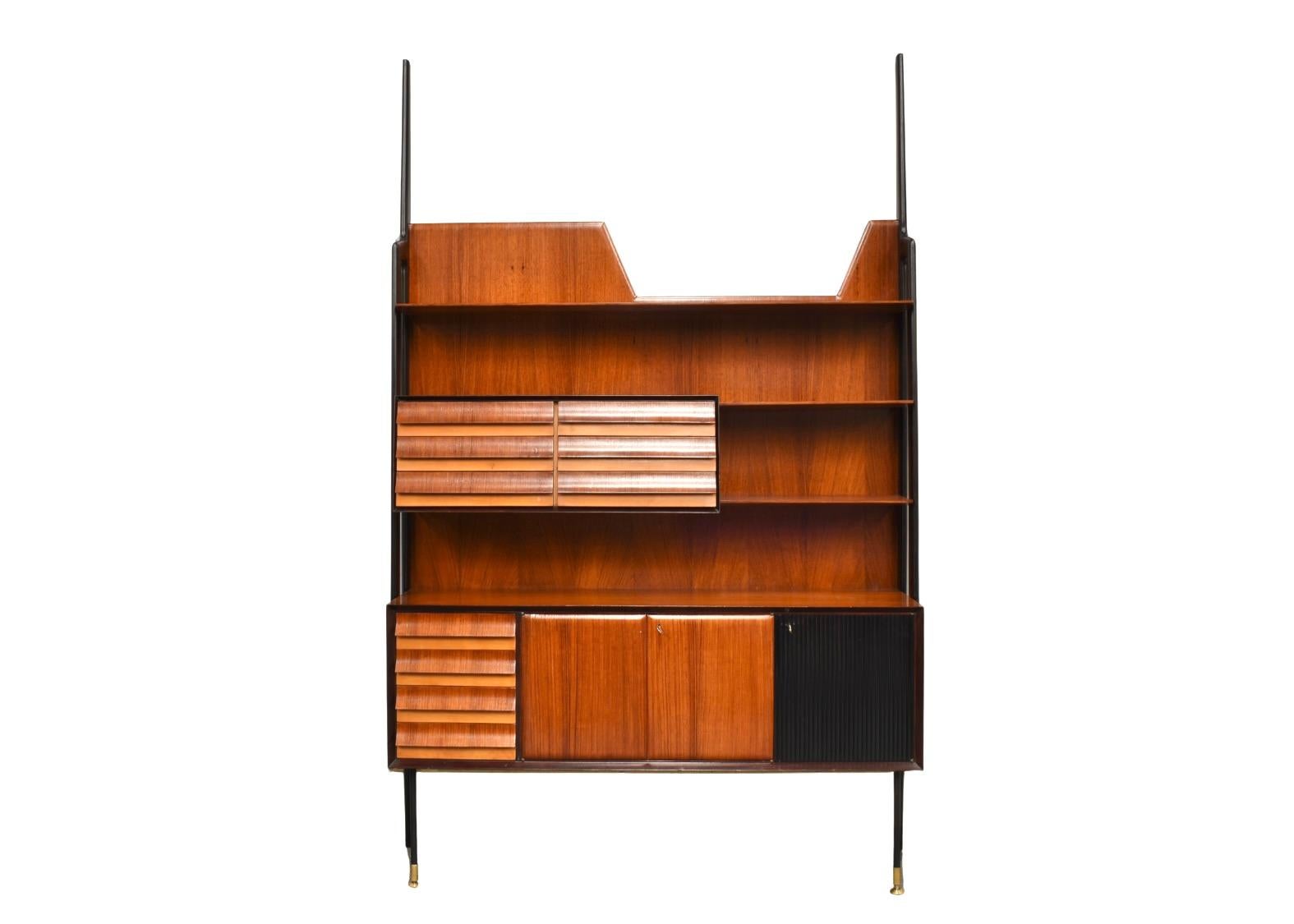 Mid-Century Modern Vittorio Dassi Italian Monumental Wall Unit for Mobili Cantù, Italy, 1950s For Sale