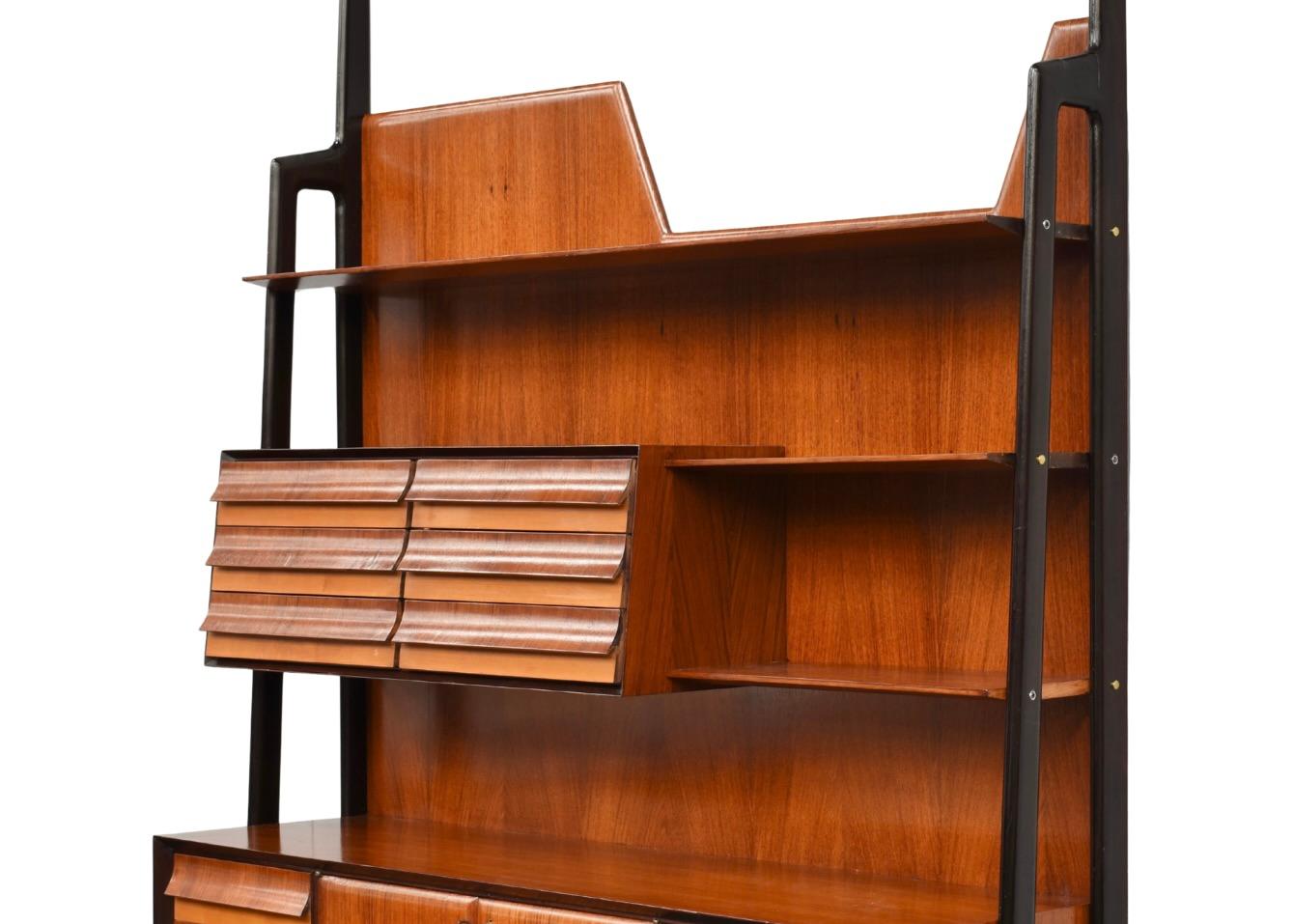 Mid-20th Century Vittorio Dassi Italian Monumental Wall Unit for Mobili Cantù, Italy, 1950s For Sale