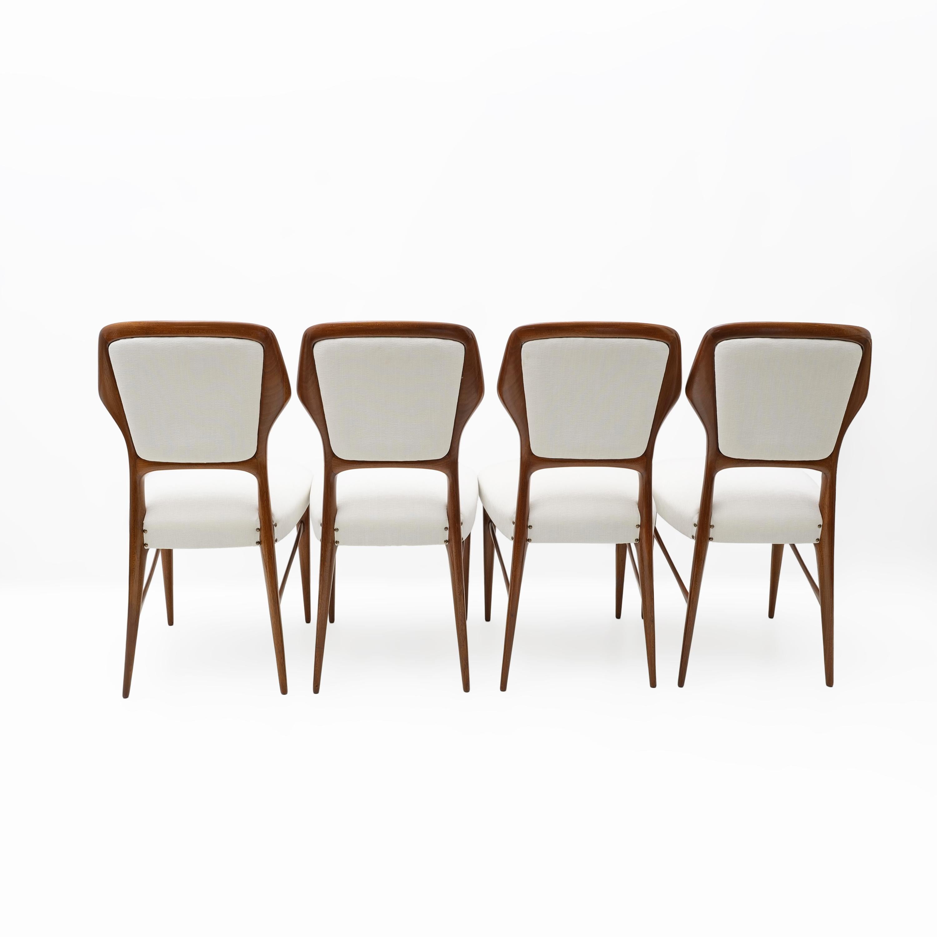 Vittorio Dassi Mid-Century Modern Italian Dinning Chairs, 1950s, Set of Four (Moderne der Mitte des Jahrhunderts) im Angebot