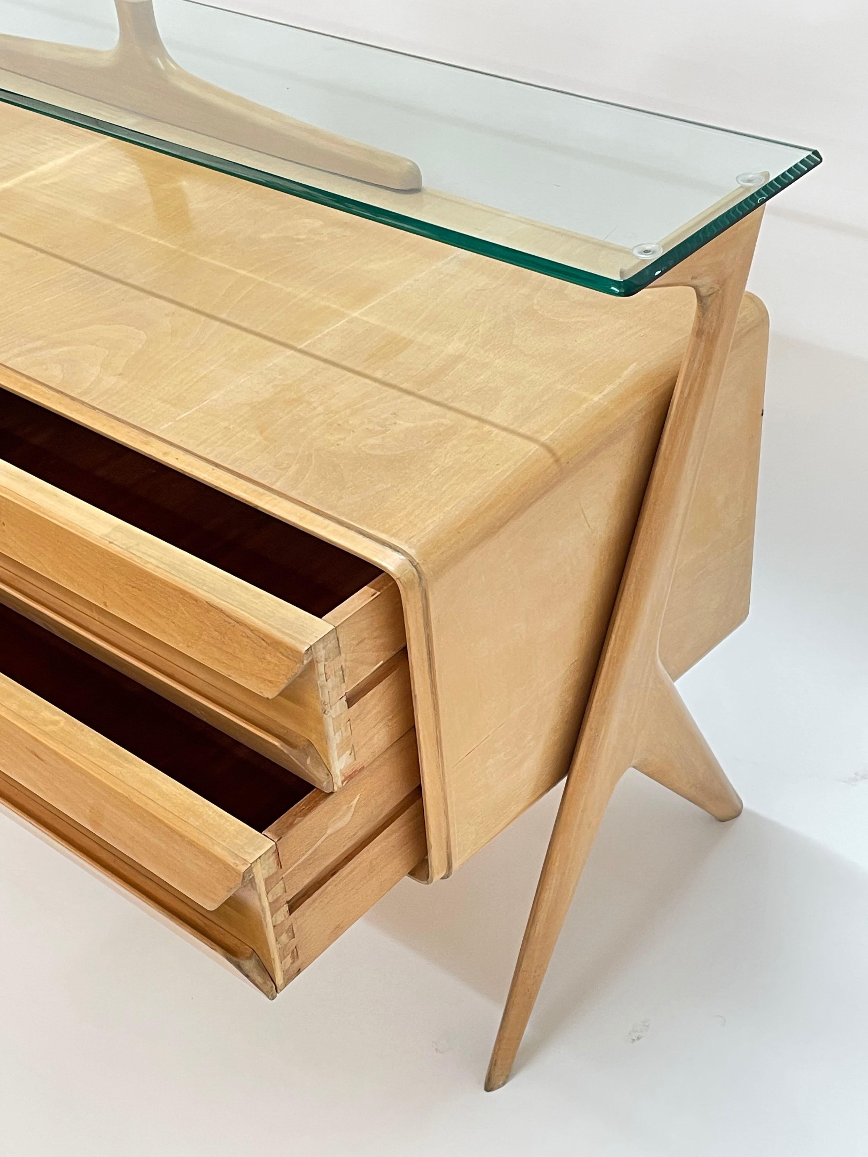 Vittorio Dassi Midcentury Italian Maple Wood Sideboard with Glass Shelf, 1950s 10