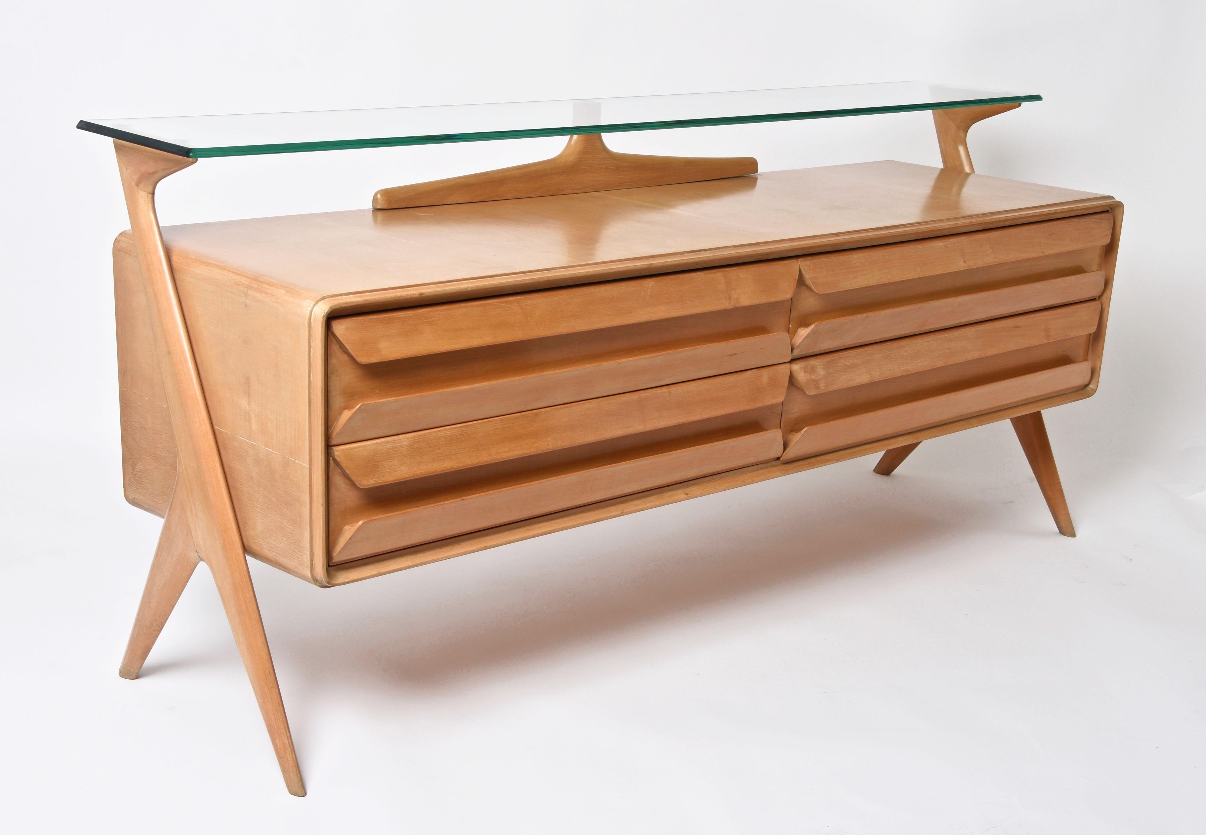 Vittorio Dassi Midcentury Italian Maple Wood Sideboard with Glass Shelf, 1950s 12