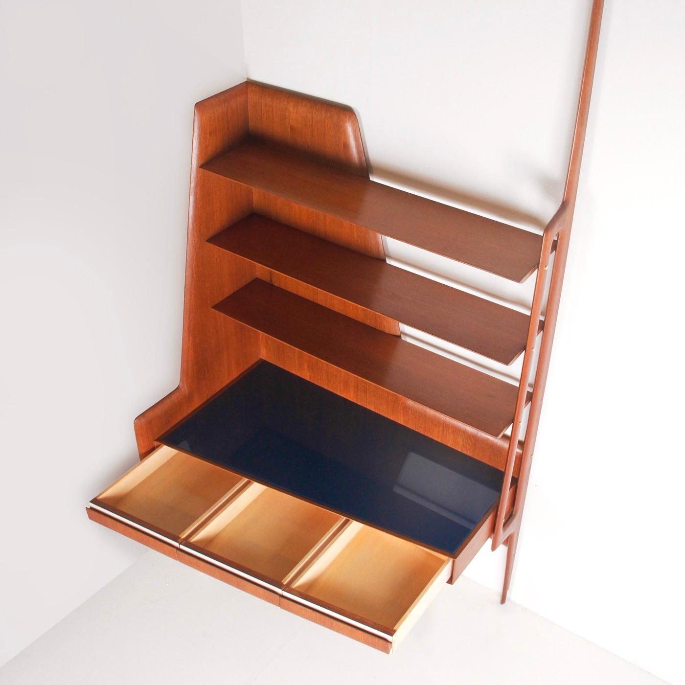 Vittorio Dassi Mueble escritorio monumental para Mobili Cantù, Italia, 1950 en Bueno estado para la venta en Pijnacker, Zuid-Holland