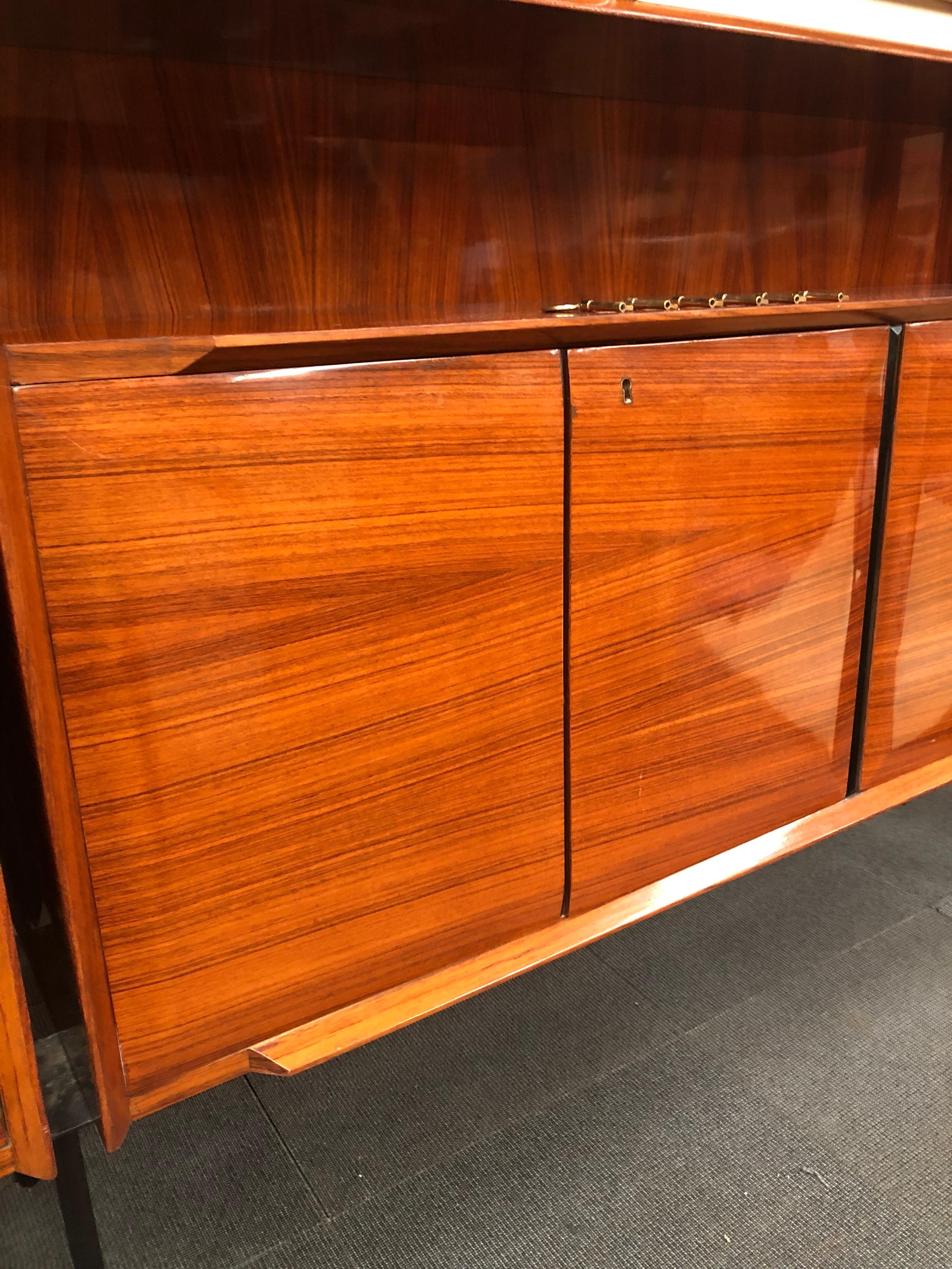 Vittorio Dassi Monumental Wall Unit / Dry Bar for Mobili Cantù, Italy, 1950 In Good Condition In Pijnacker, Zuid-Holland